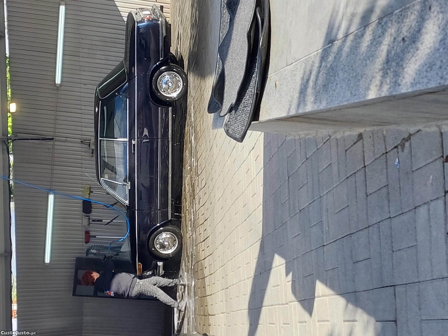 BMW 2002 Sedan — fotografia 5