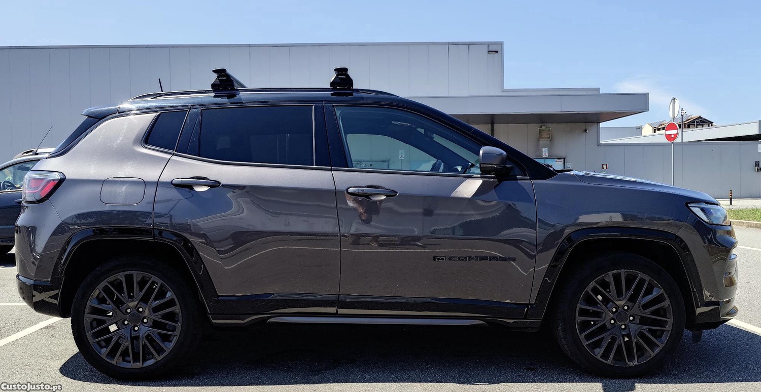 Jeep Compass 80th Anniversary Edition — photo 4