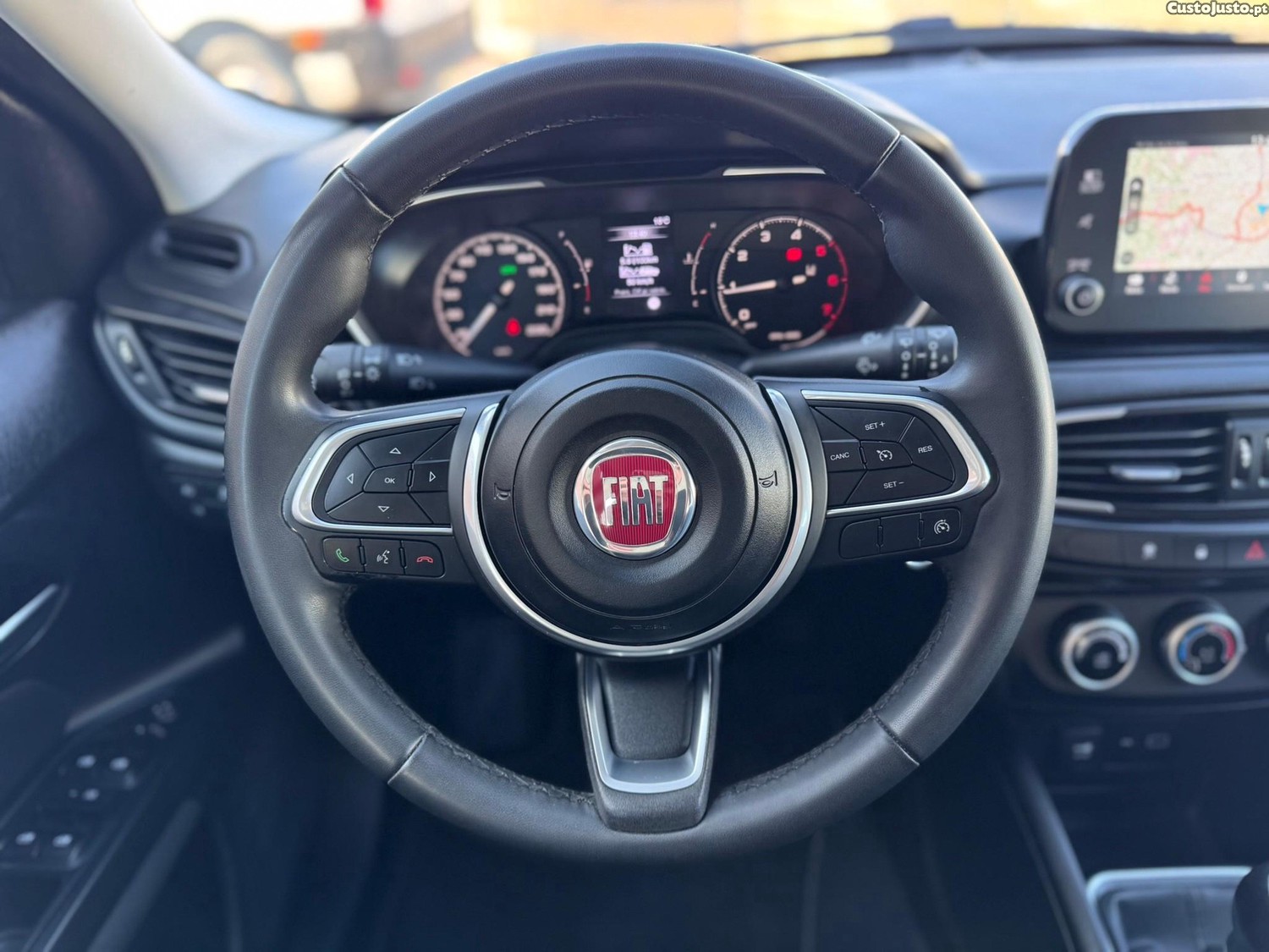 Fiat Tipo 1.3 Multijet City Life — fotografia 12