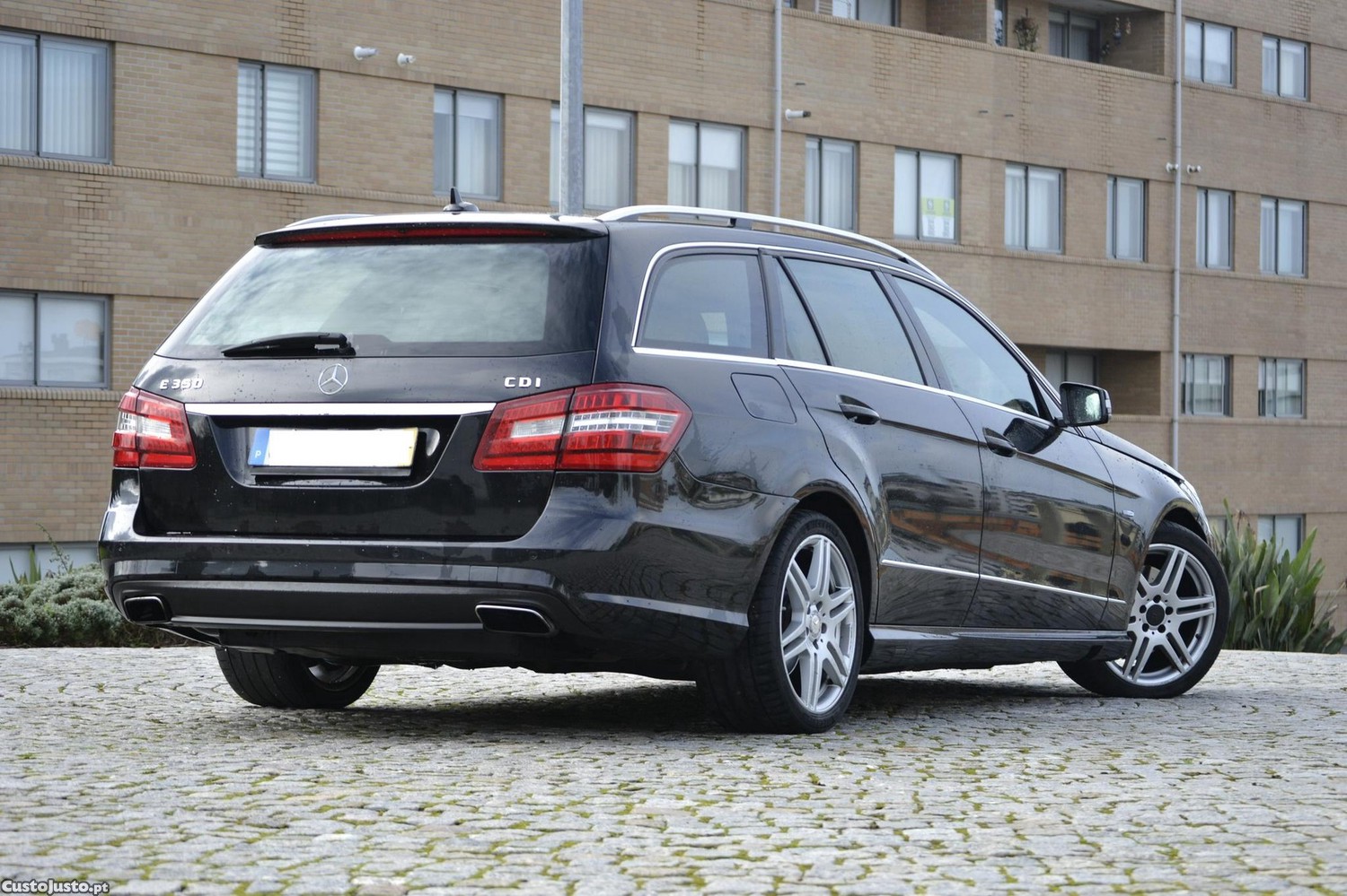 Mercedes-Benz E 350 CDi BlueEfficiency 7G-TRONIC Avantgarde (Pack AMG) — fotografia 17