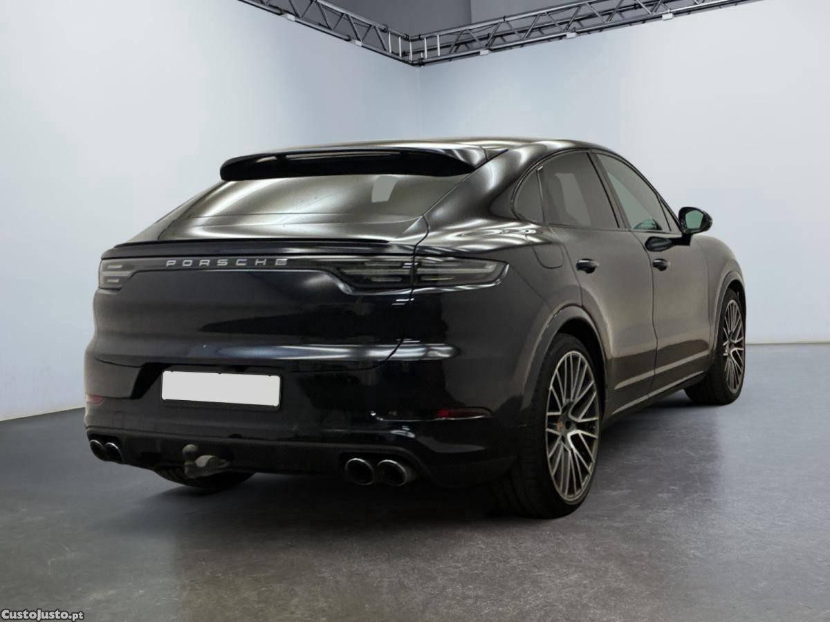 Porsche Cayenne Coupé E-Hybrid Tiptronic - 20 foto 2