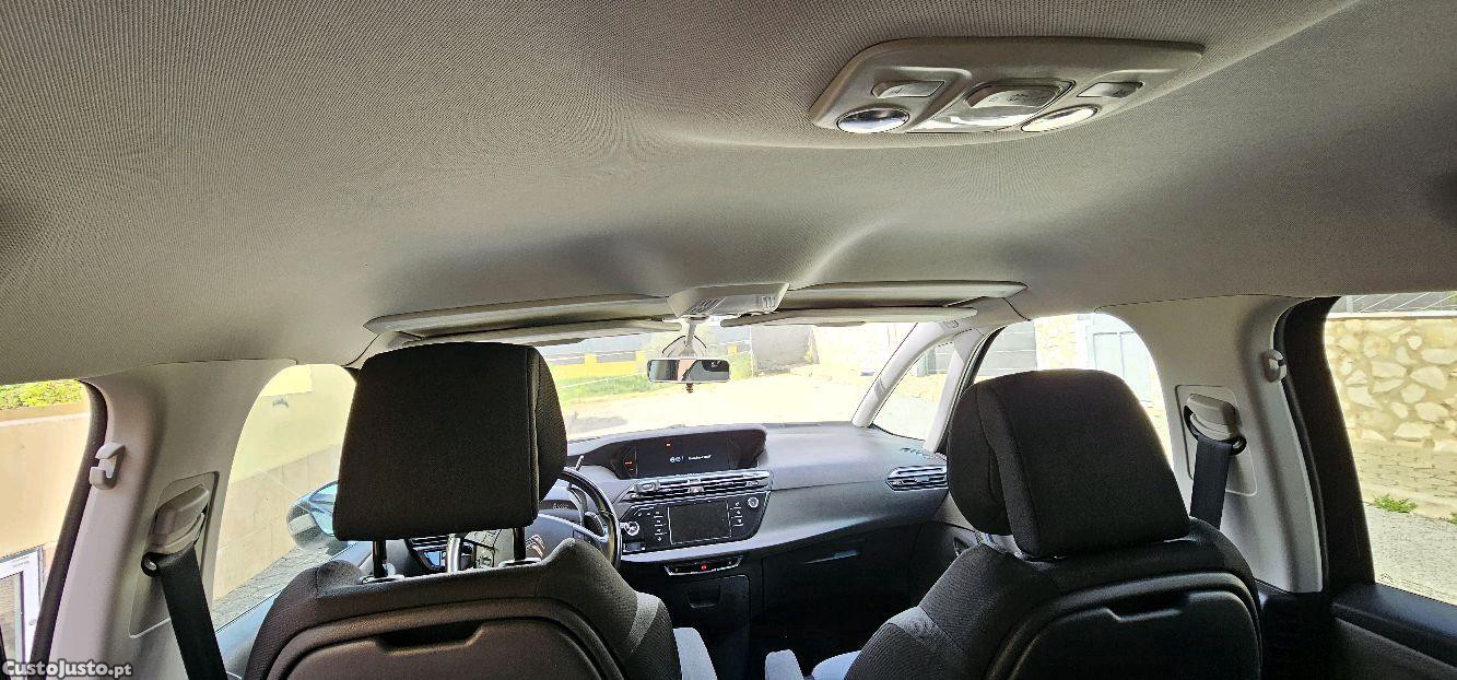 Citroën C4 Picasso monovolume — fotografia 3