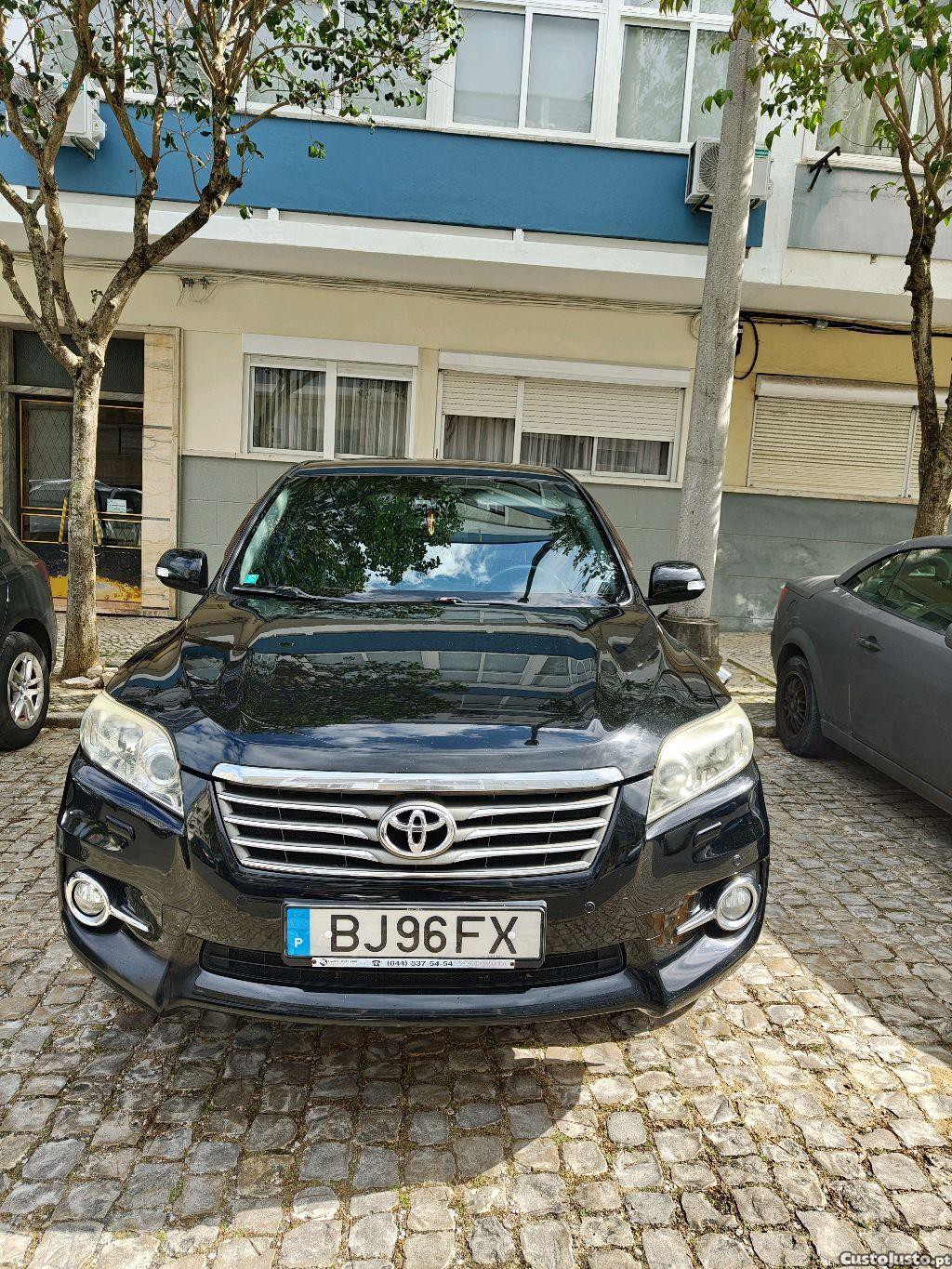 Toyota RAV4 AWD — fotografia 11