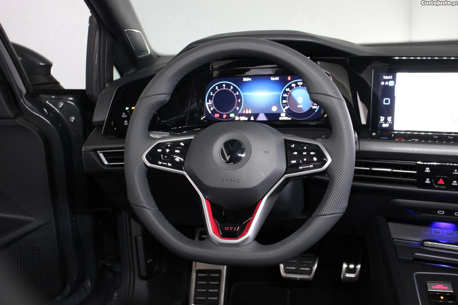 Volkswagen Golf 2.0 TSI GTI DSG — fotografia 14