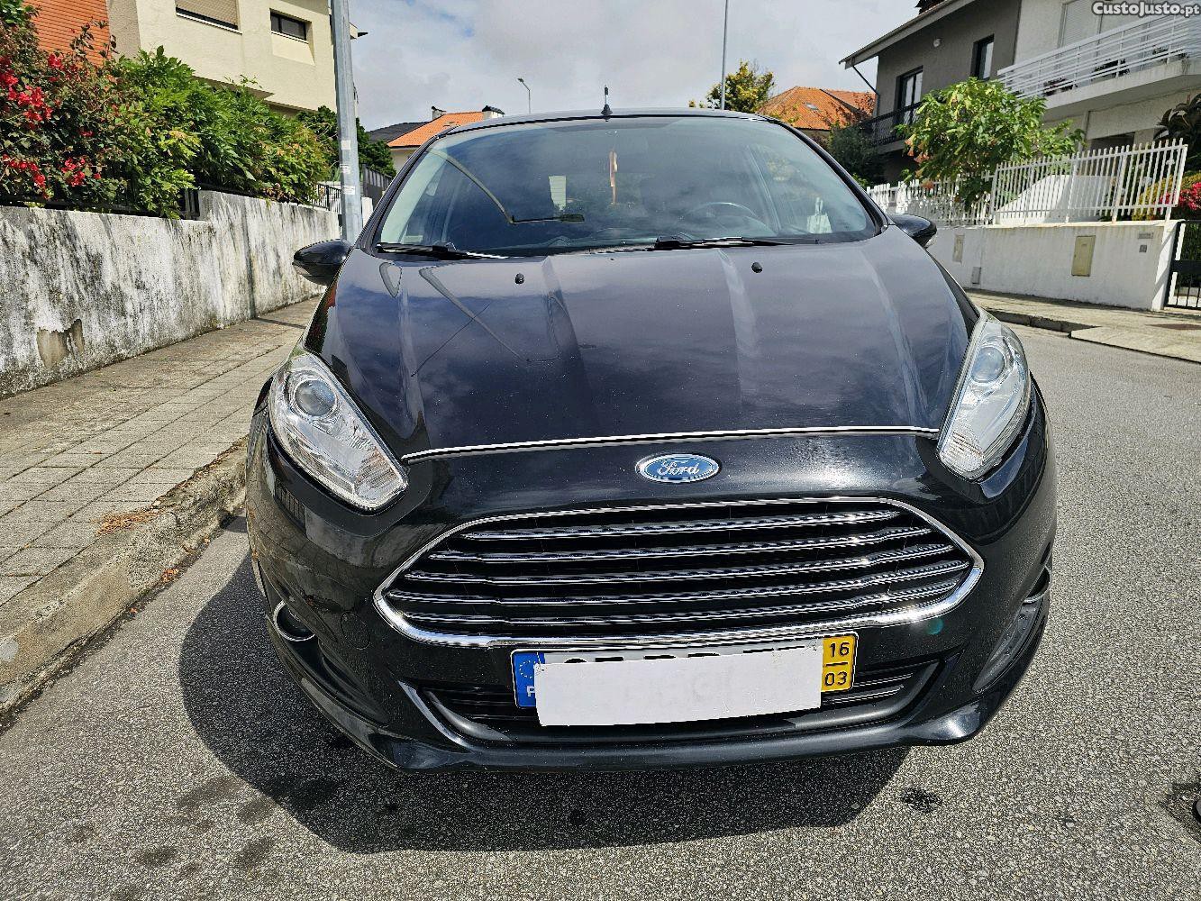 Ford Fiesta 1.0 Gasolina - 16 foto 4