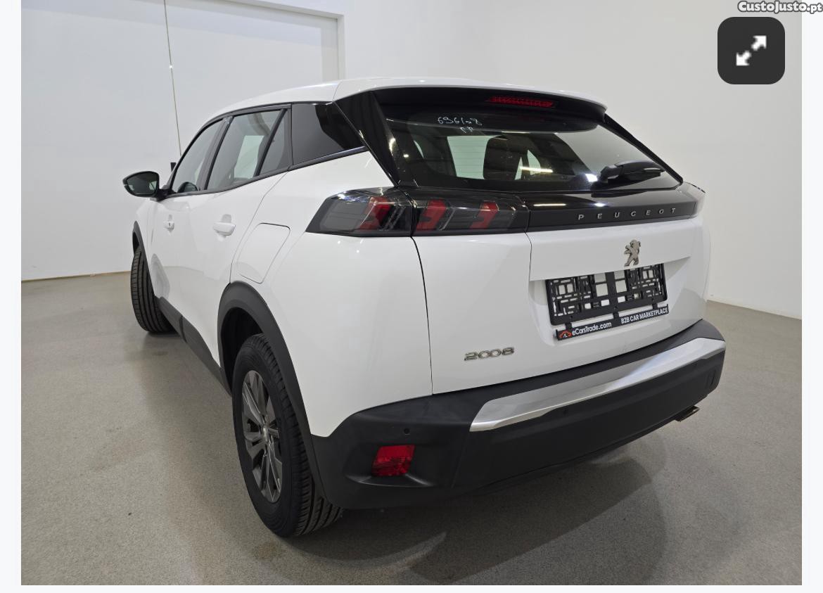 Peugeot 2008 BlueHdi — fotografia 3