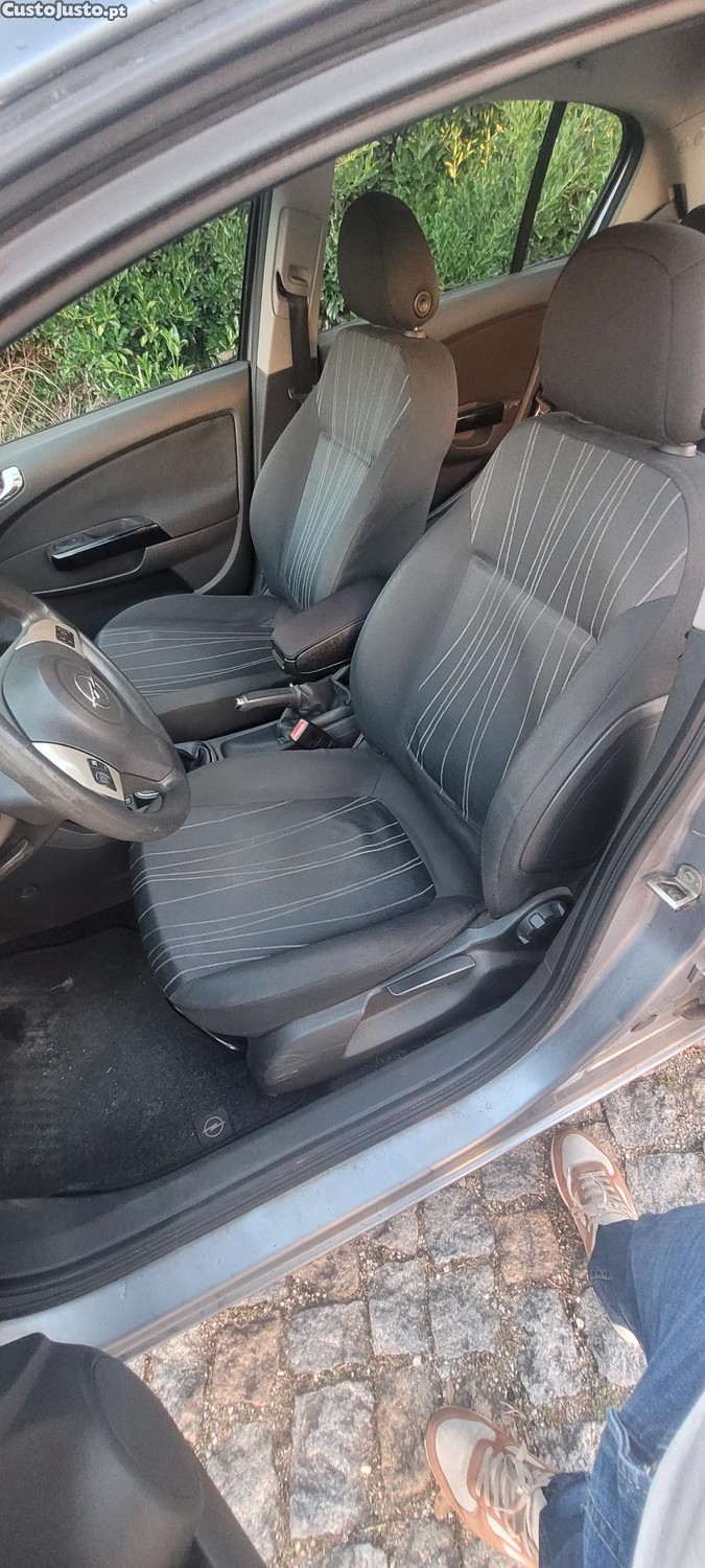 Opel Corsa D — fotografia 5