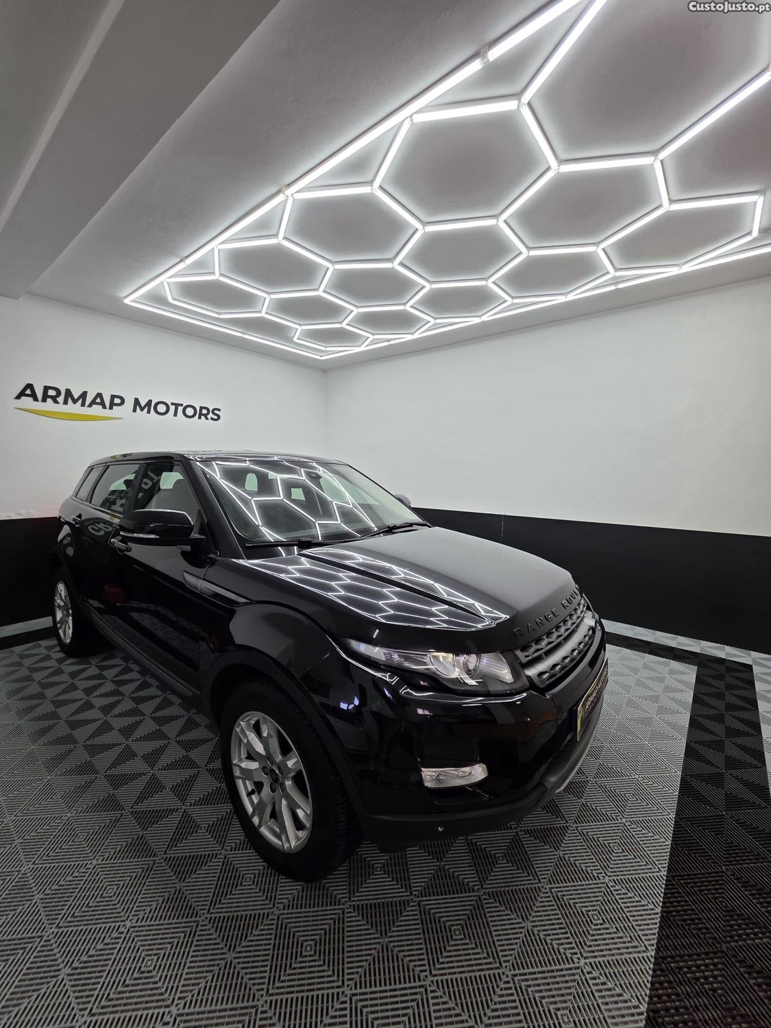 Land Rover Evoque Pure — photo 5