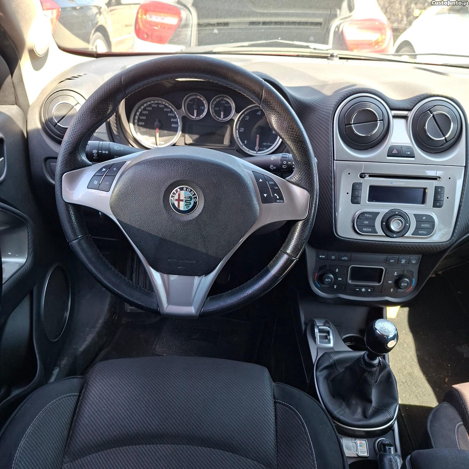 Alfa Romeo MiTo 1.6 JTD Distinctive — fotografia 7