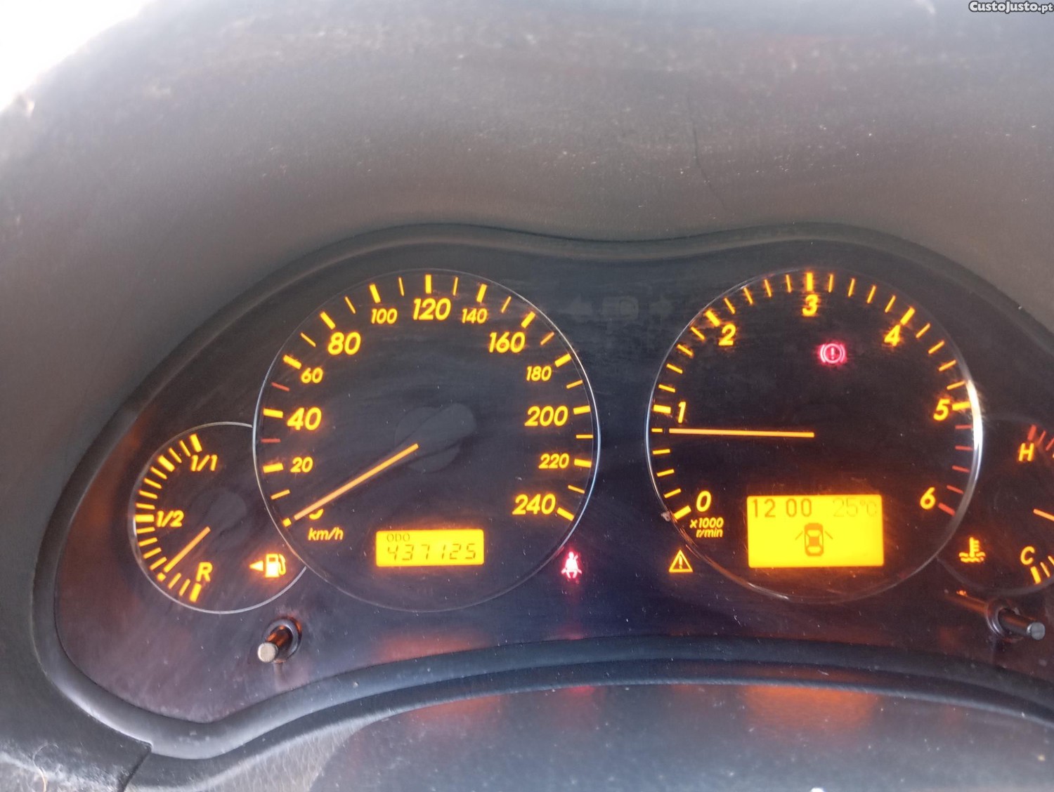 Toyota Avensis SW 2.0  D 4D — photo 5