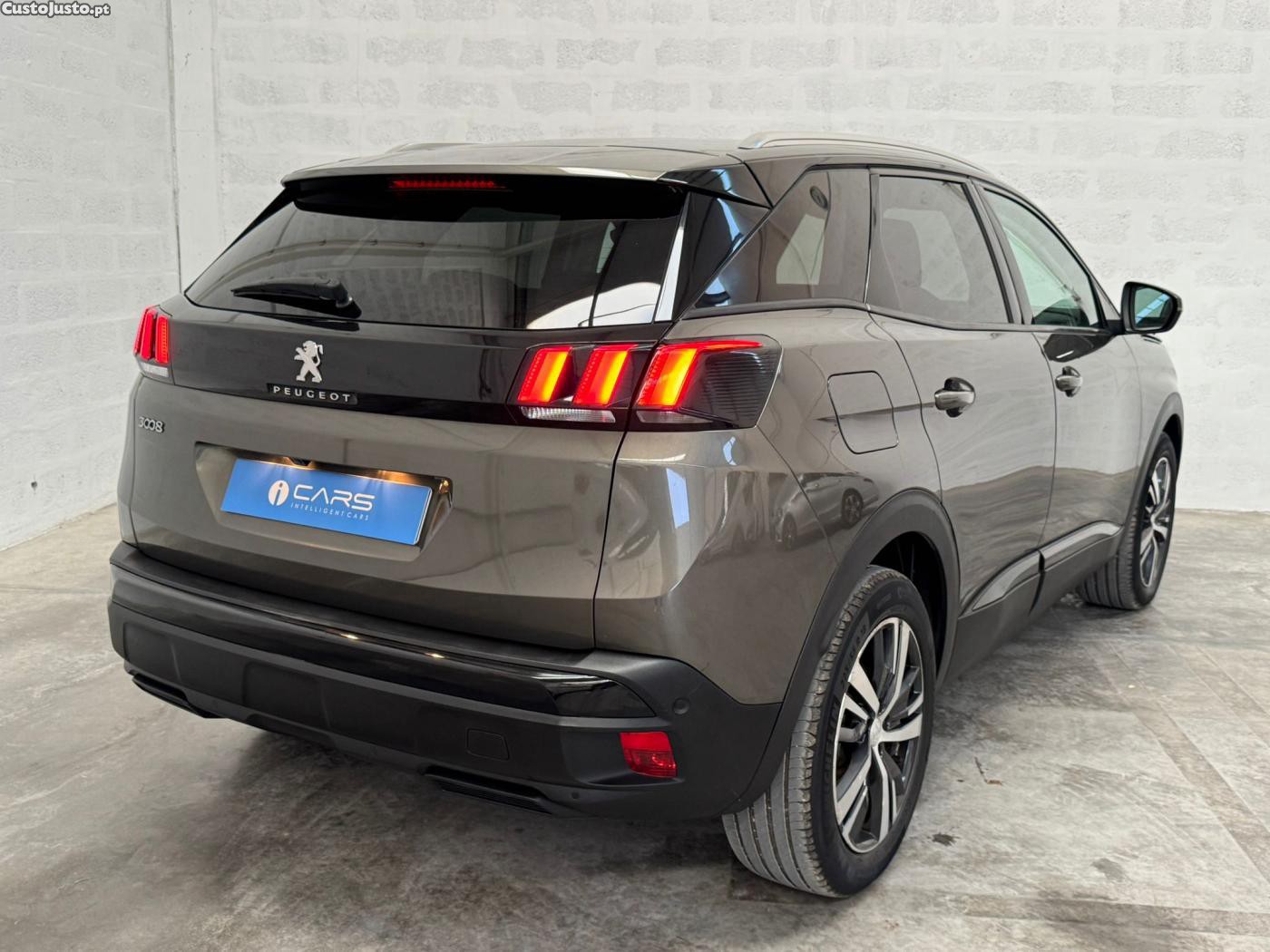 Peugeot 3008 1.5 BlueHDi Active P — fotografia 15
