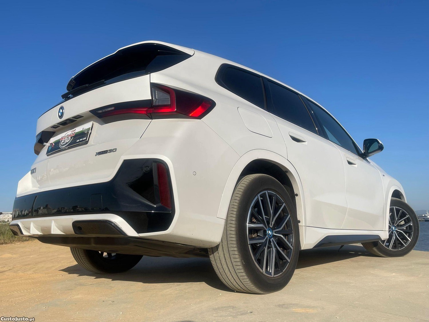BMW iX1 xDrive30 Pack Desportivo M — fotografia 13