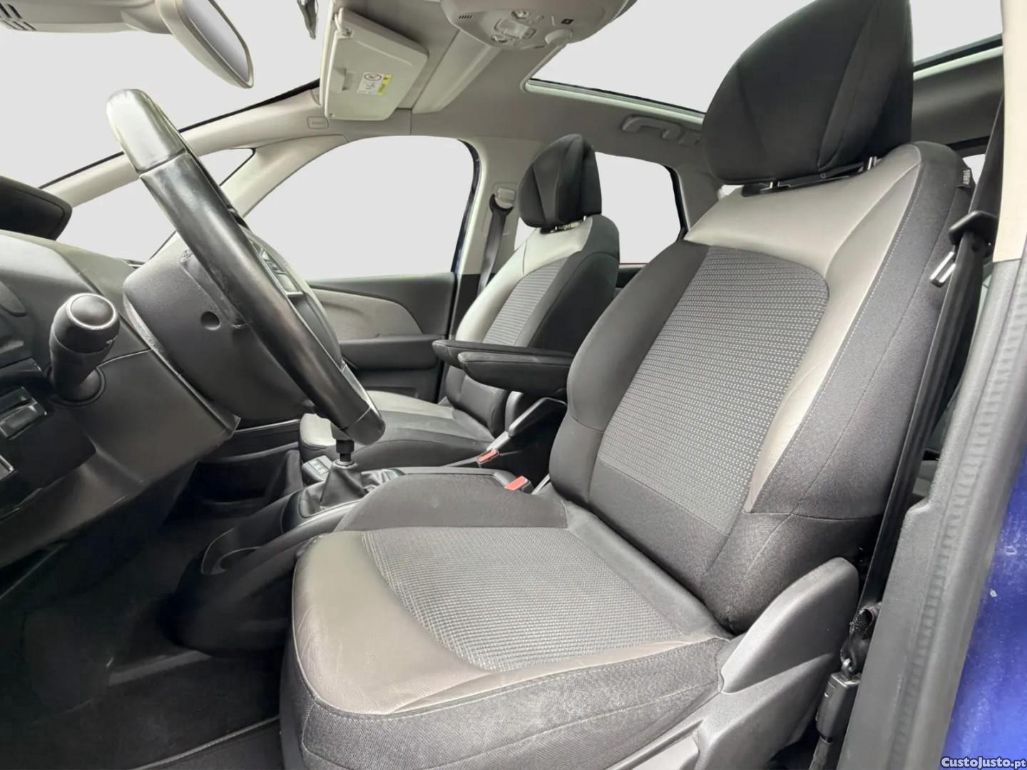 Citroën C4 Picasso Outro — fotografia 8