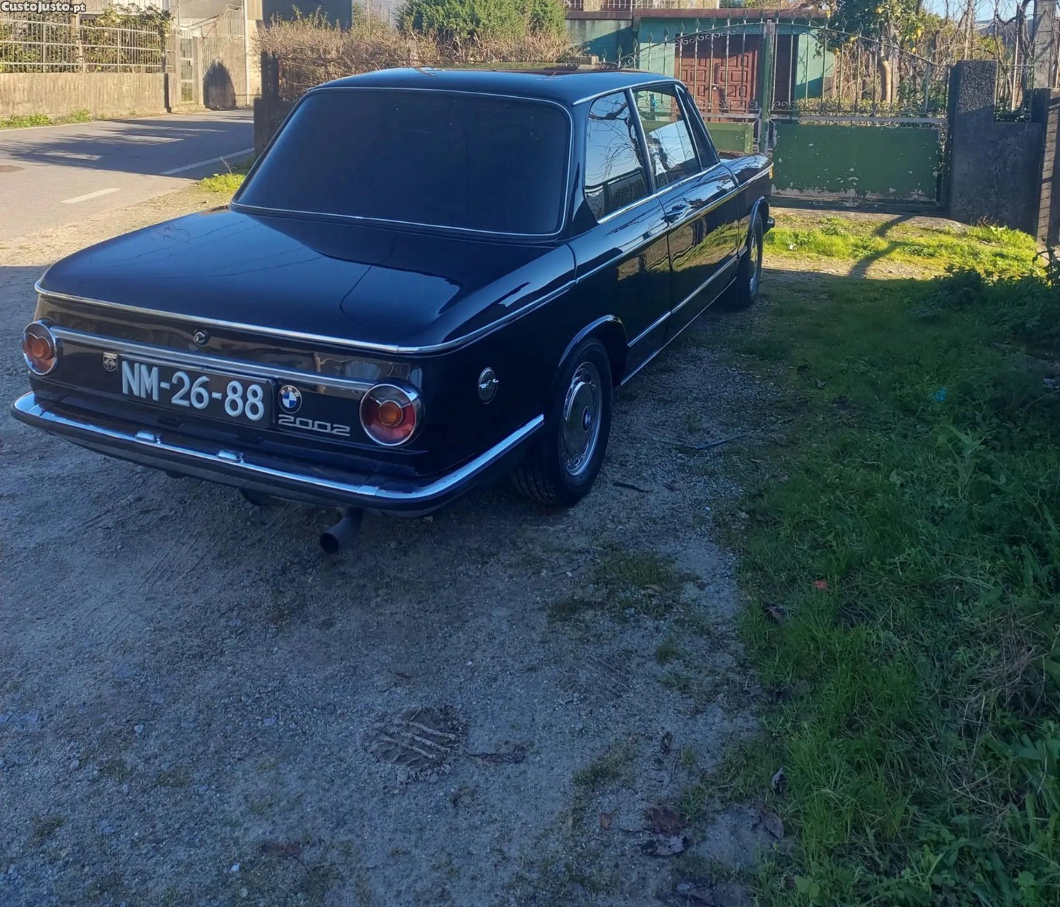 BMW 2002 Sedan — fotografia 6