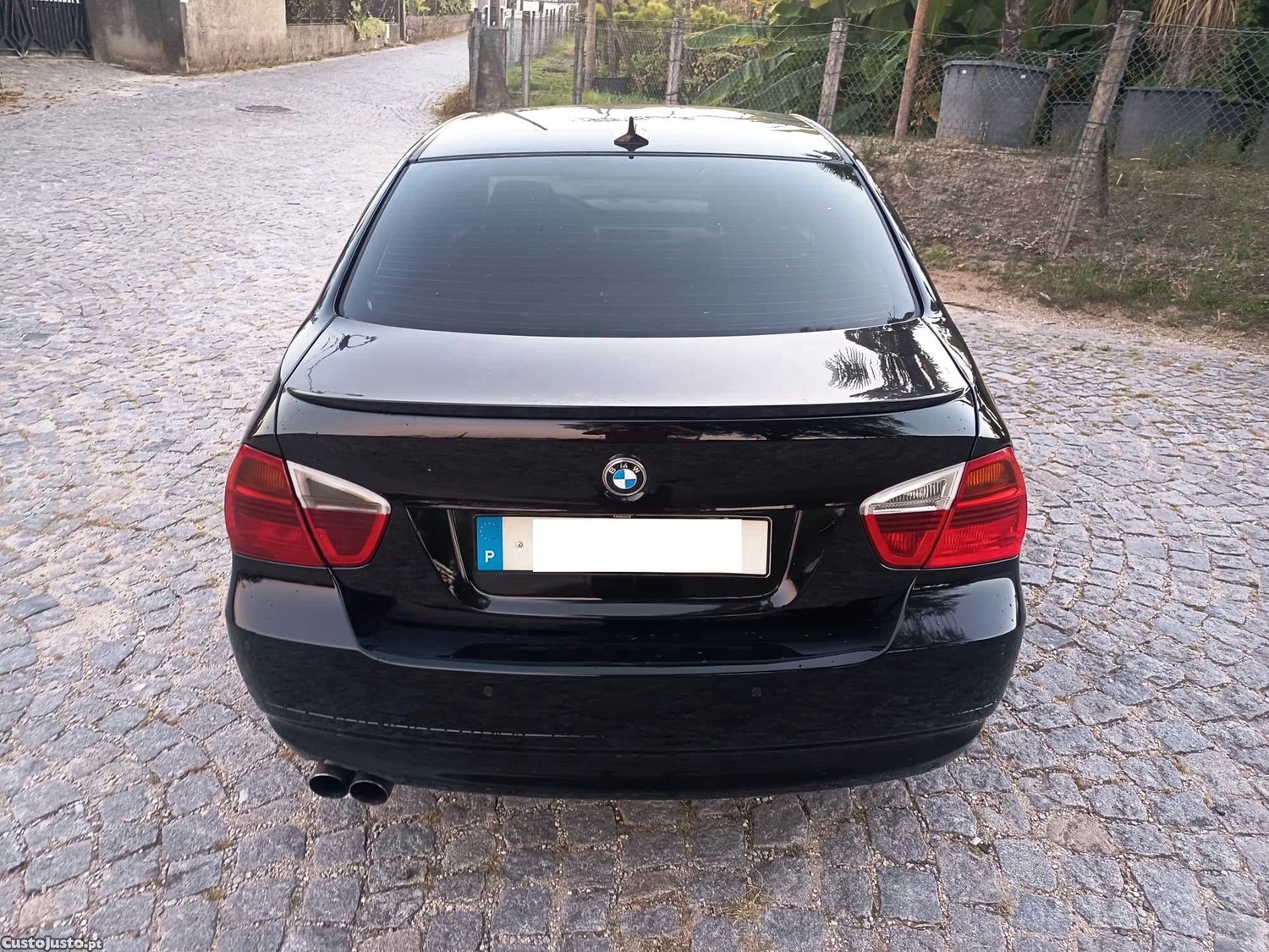 BMW 320 E90 — photo 3