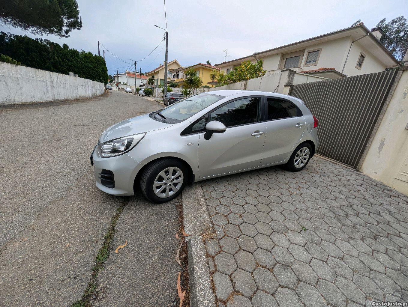 Kia Rio 1,1 cdti — fotografia 3