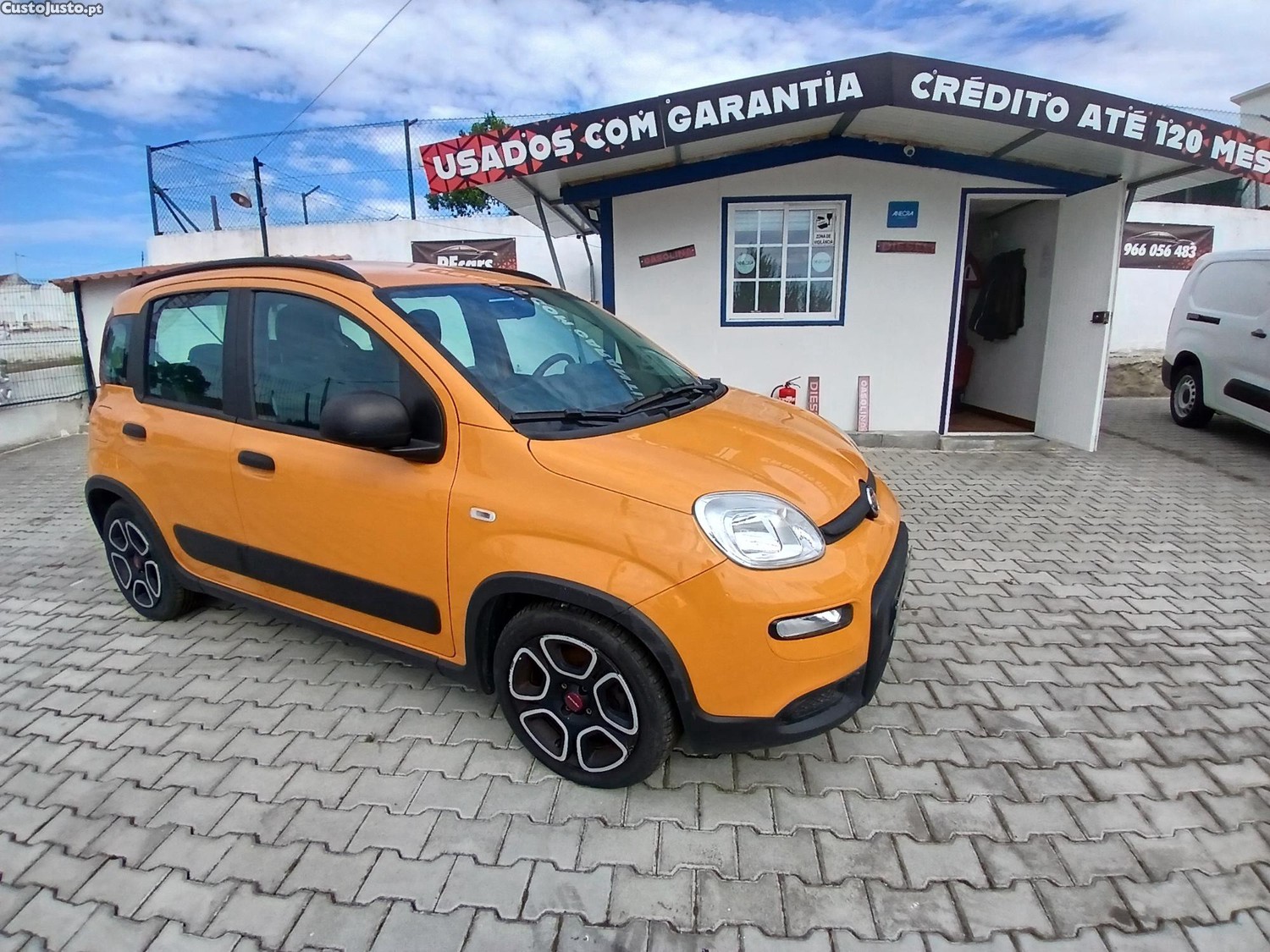 Fiat Panda City Life 1.0 Hybrid - 22 foto 2