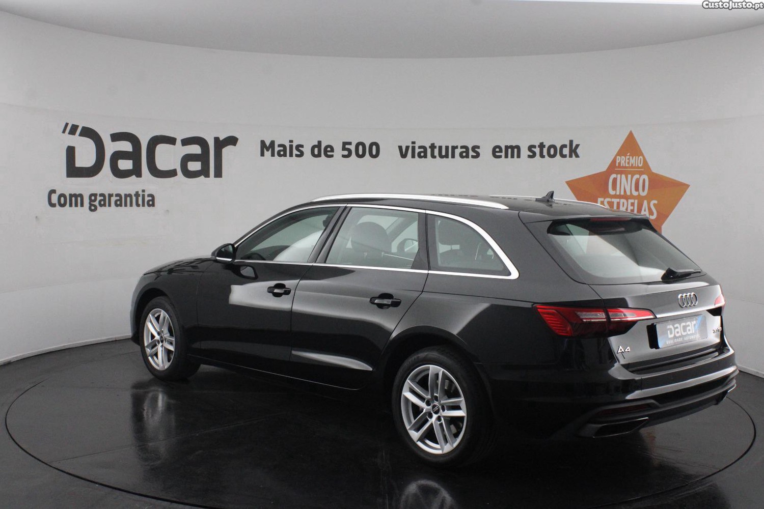 Audi A4 AVANT 30 TDI S-TRONIC — fotografia 39