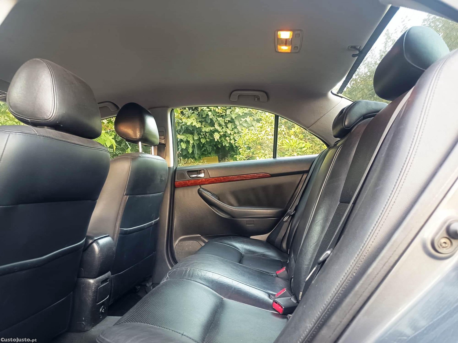 Toyota Avensis D4D - 04 foto 3