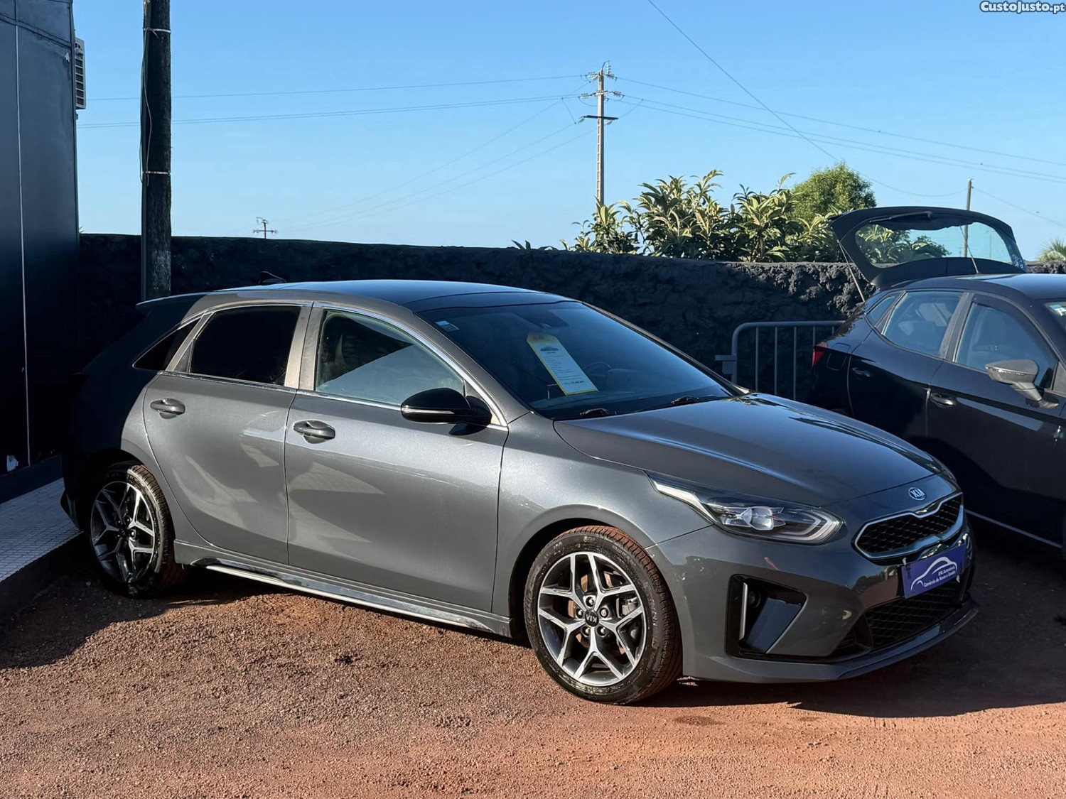 Kia XCeed GT-Line 1.0 T-GDI 120CV - 19 foto 2