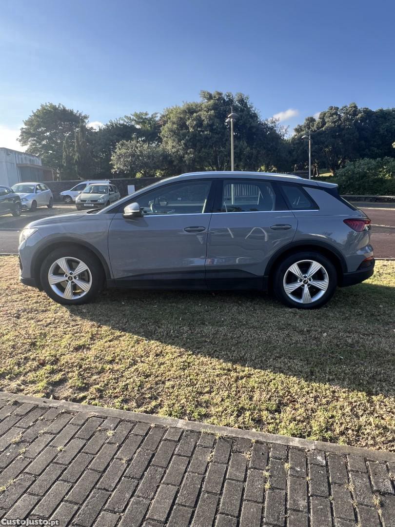 Audi Q4 40 82 kWH - 22 — photo 4