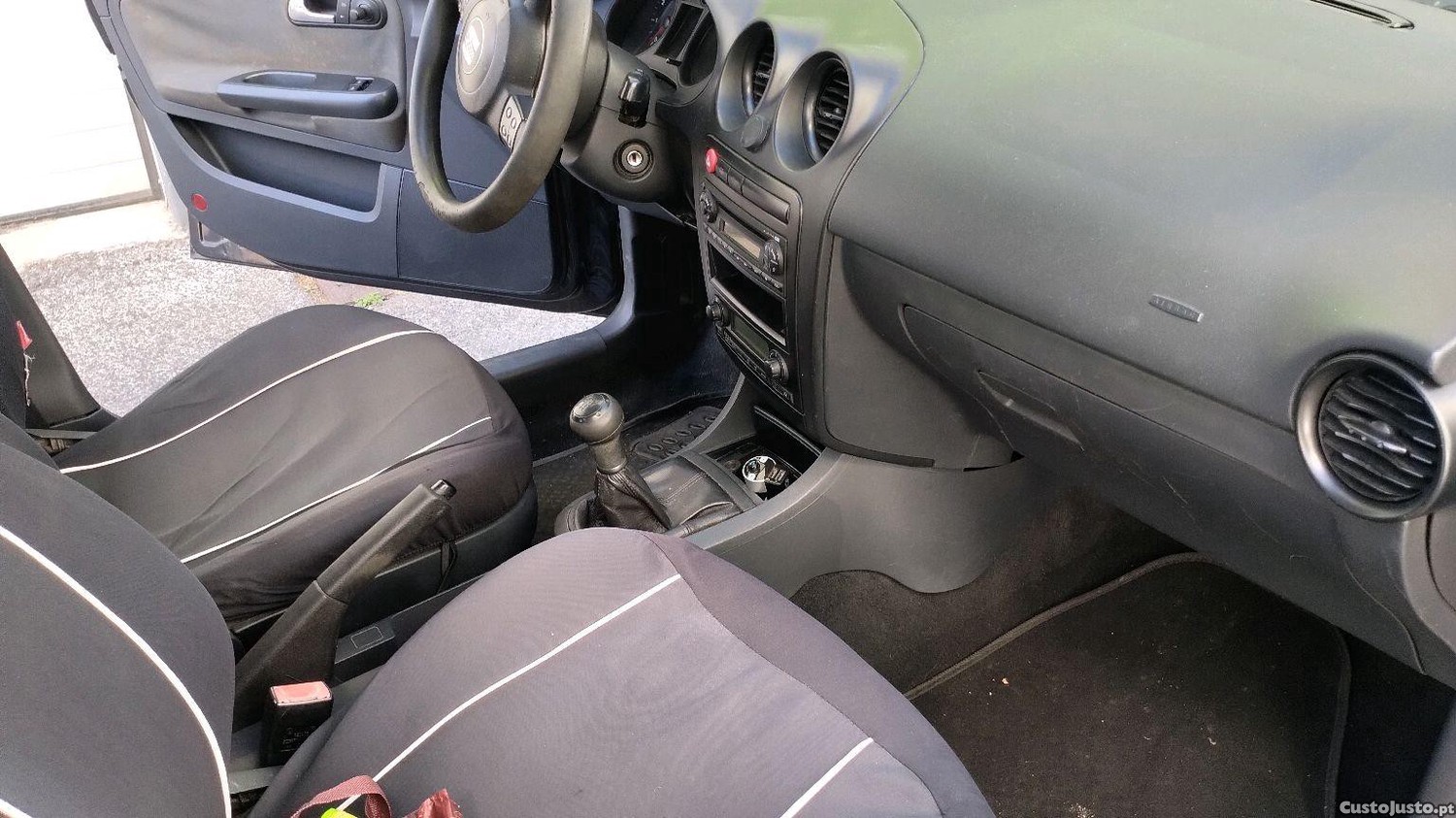 SEAT Ibiza 1.2 — fotografia 5