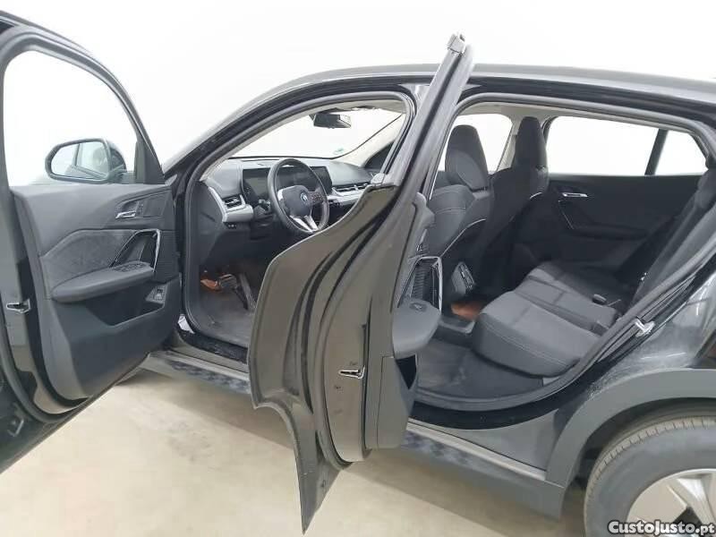 BMW iX2 eDrive20 - 24 — photo 2