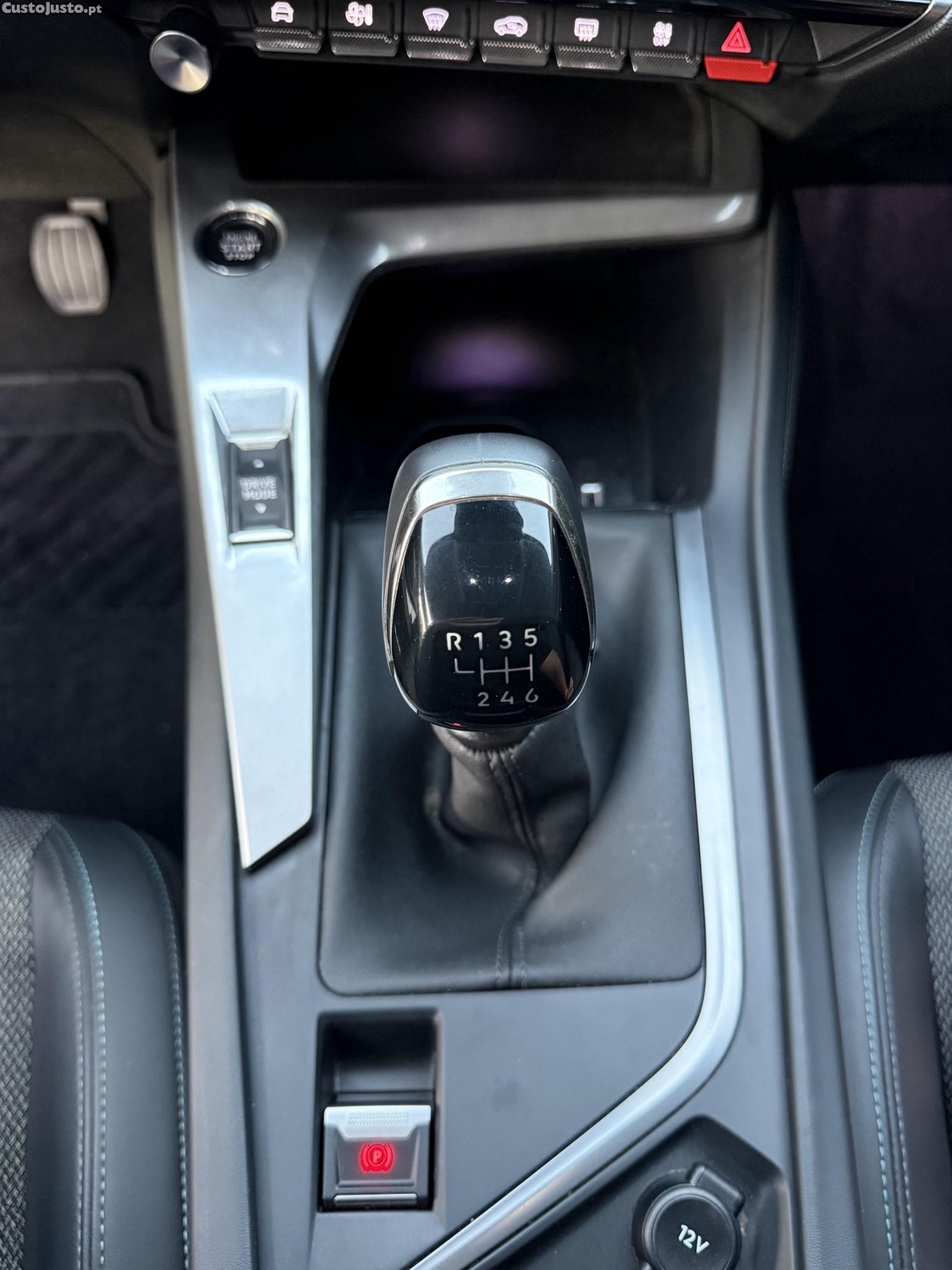 Peugeot 308 Allure 1.5 Blue Hdi 130 cv 2022 — fotografia 3