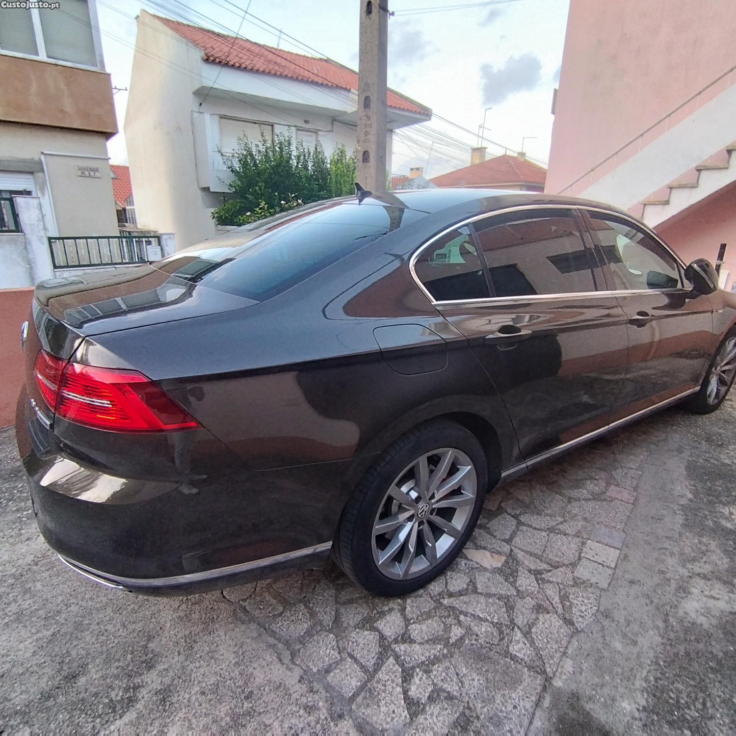 VW Passat 2.0 TDI R-Line DSG 4Motion — photo 4
