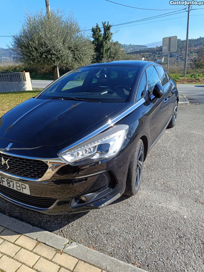 DS DS 5 DS5 BlueHdi so chic eat 6 — photo 3