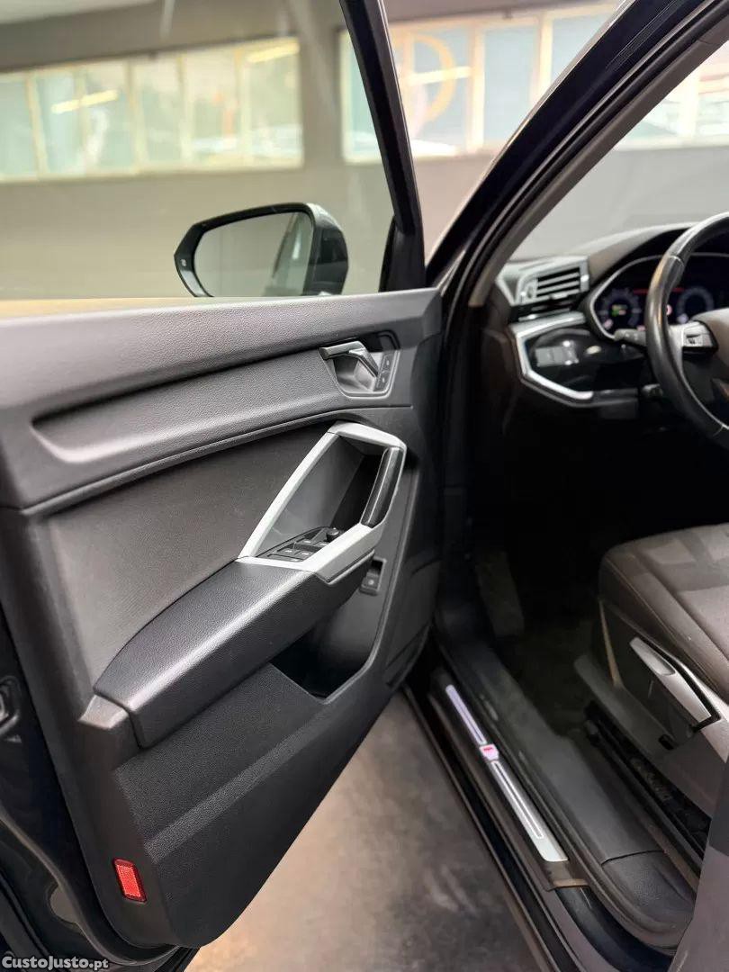 Audi Q3 1.4 tfsie s-line — fotografia 12