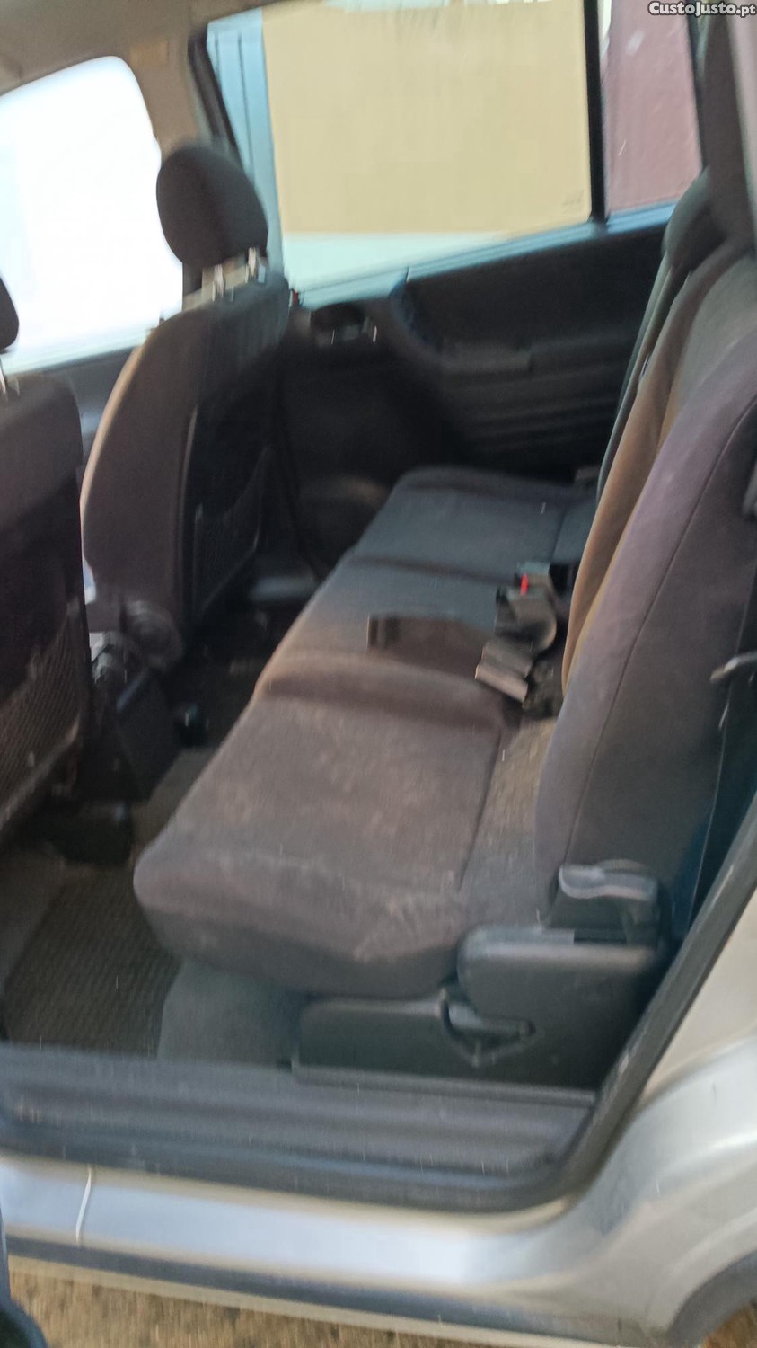 Opel Zafira 1.6 gasolina - 02 foto 3