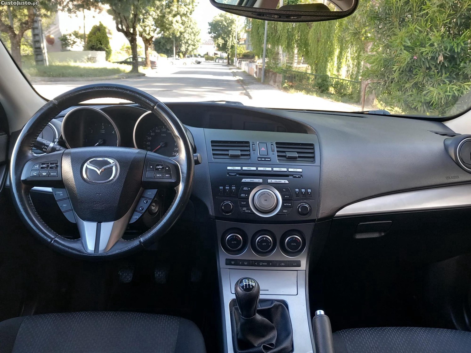 Mazda 3 1.6 hdi 109cv — fotografia 2