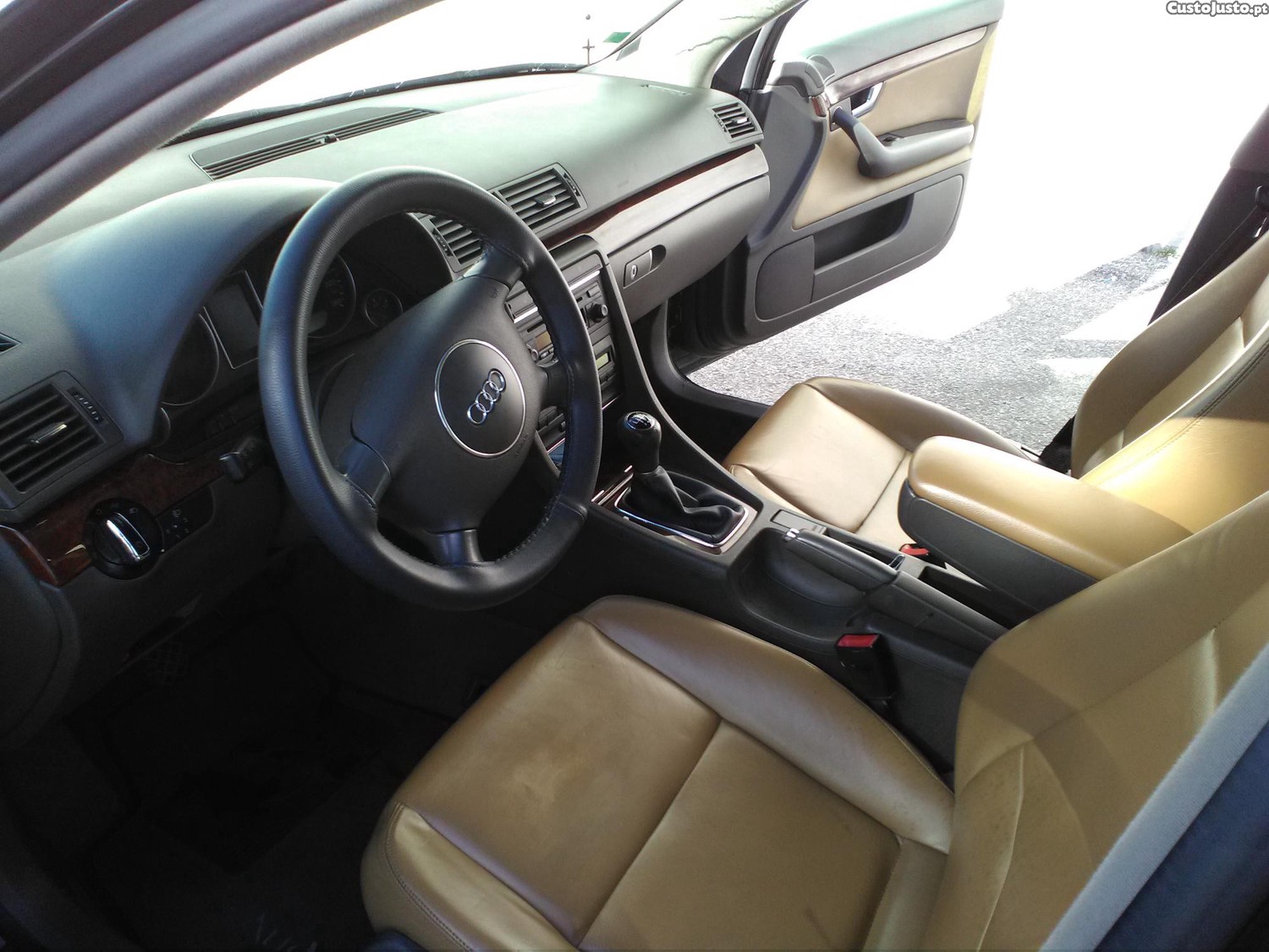Audi A4 (8E) — fotografia 3