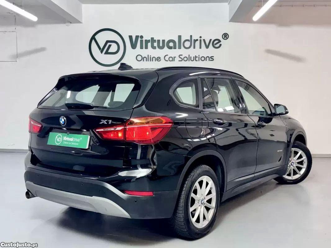 BMW X1 18 d sdrive auto xline — fotografia 14