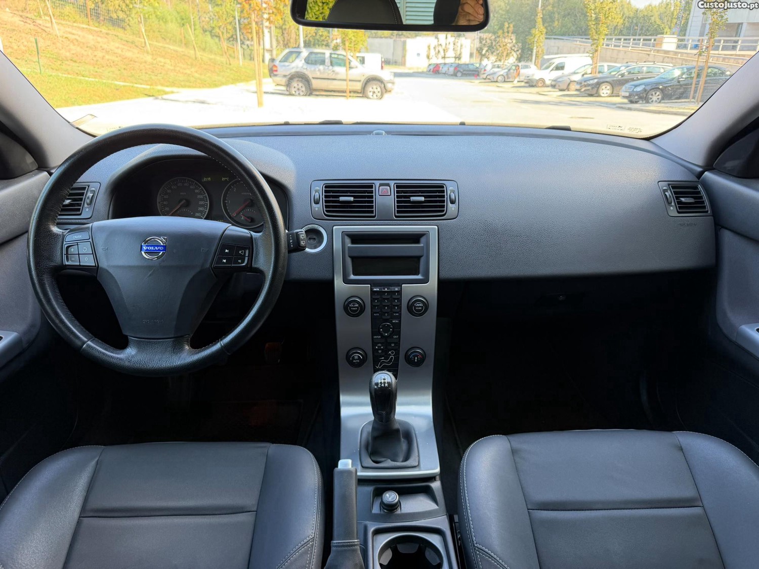 Volvo V50 1.6 D 110cv Nacional Selo antigo/barato - 07 foto 4