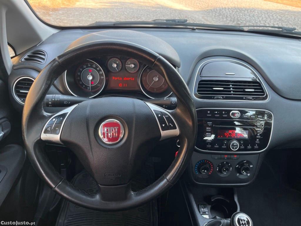 Fiat Punto 1.3 M-JET LOUNGE — photo 5