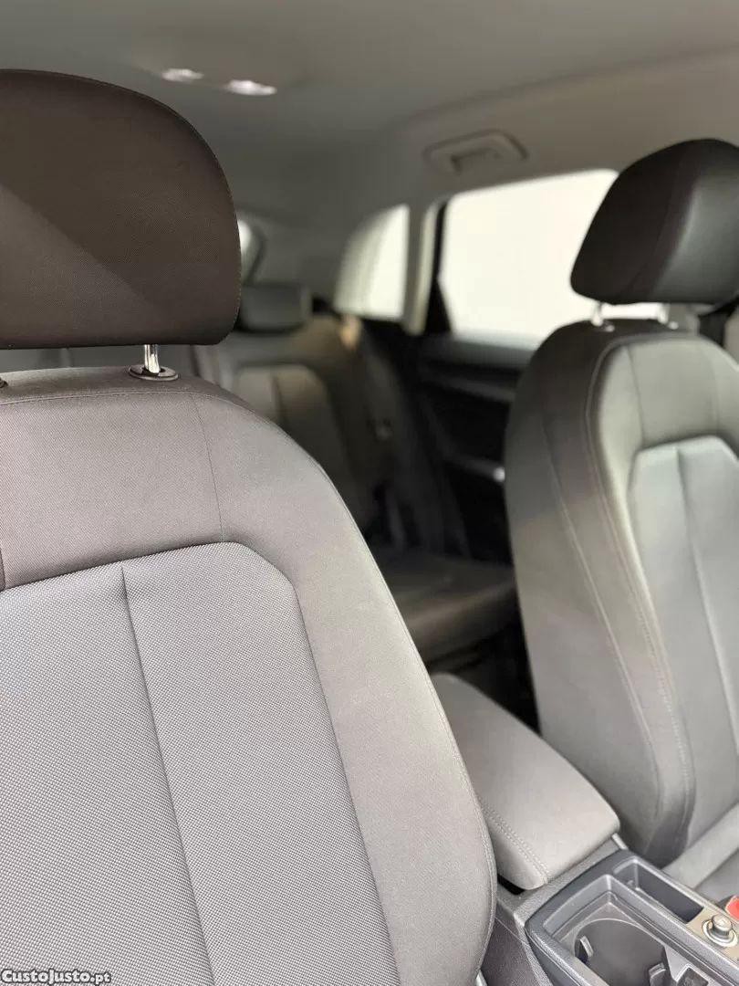 Audi Q3 1.4 tfsie s-line — fotografia 9