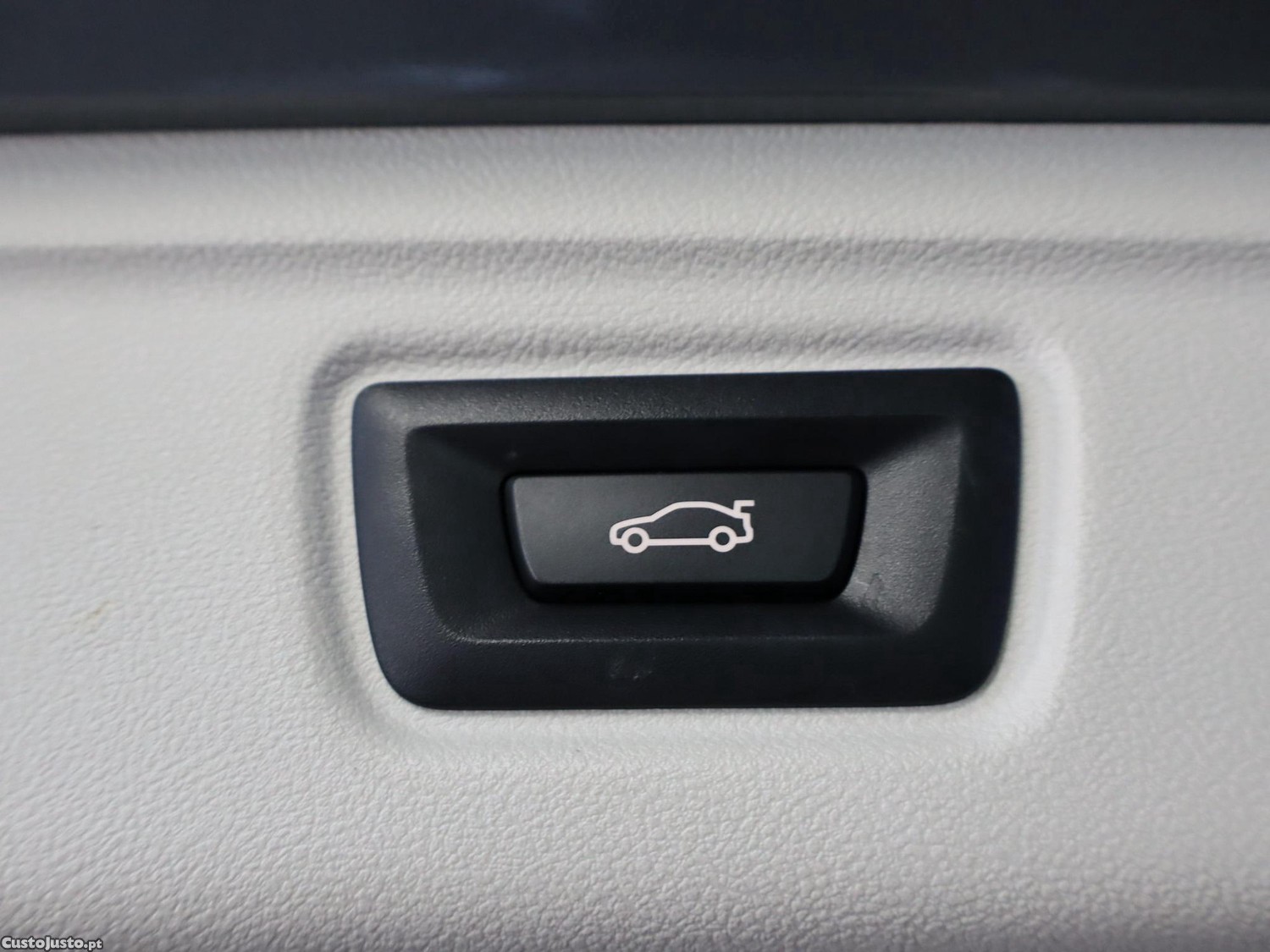 BMW 320 e Corporate Edition Auto — fotografia 3