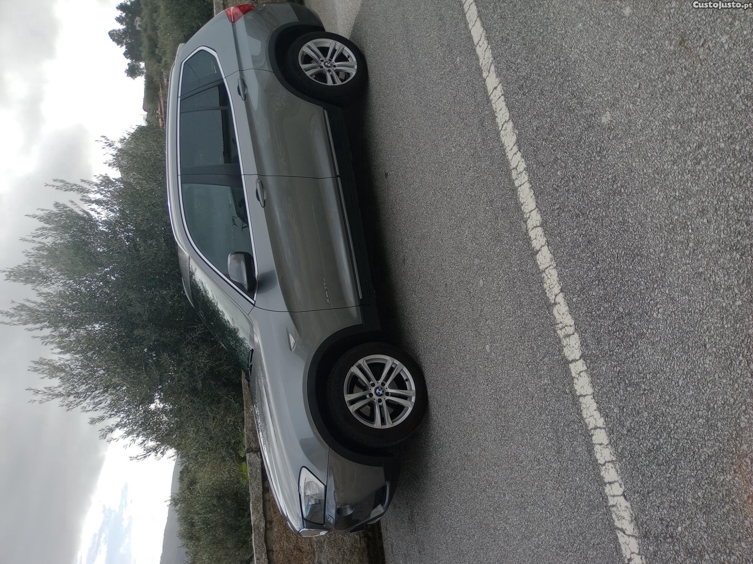 BMW X3 Xdrive35d — fotografia 3