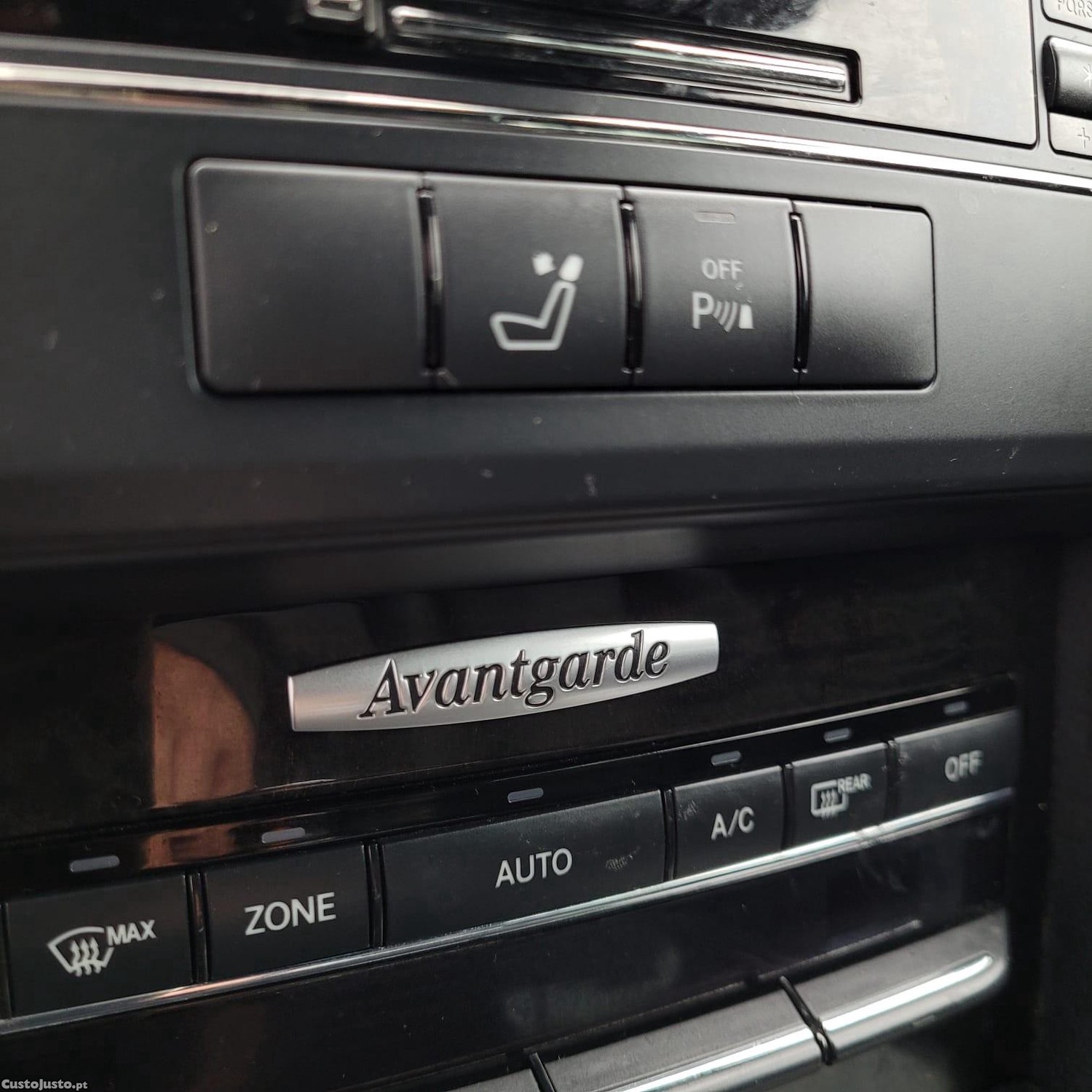 Mercedes-Benz E 350 CDi BlueEfficiency 7G-TRONIC Avantgarde (Pack AMG) — fotografia 12