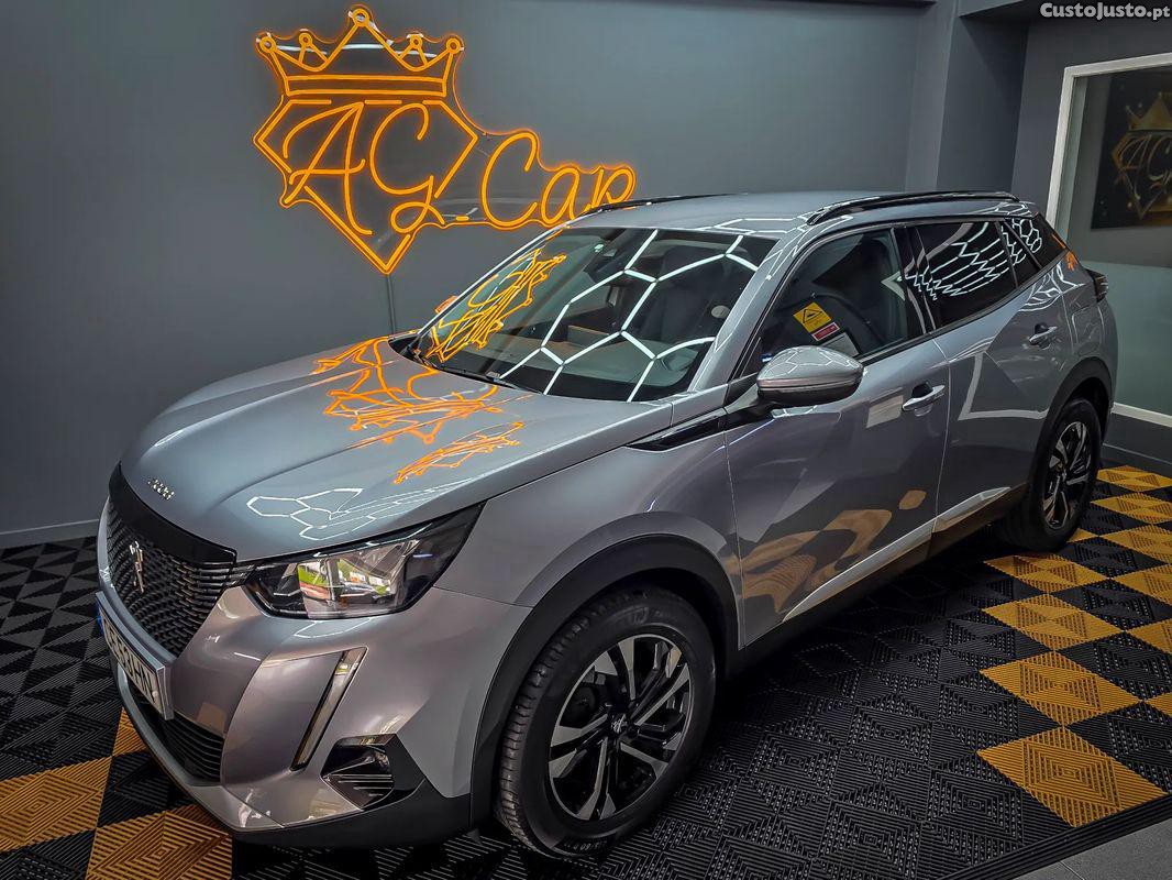 Peugeot 2008 PureTech 130 EAT8 Allure — photo 4