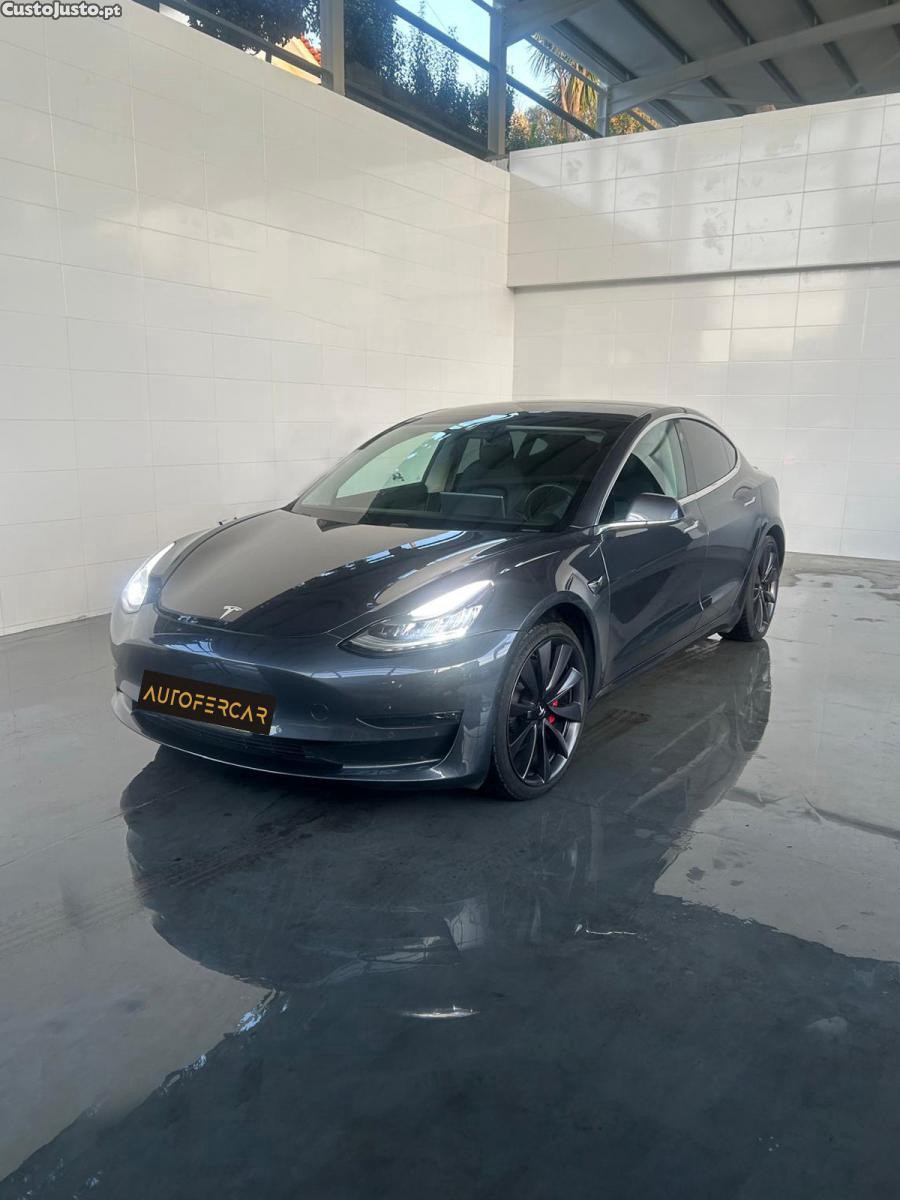 Tesla Model 3 Performance Dual Motor AWD