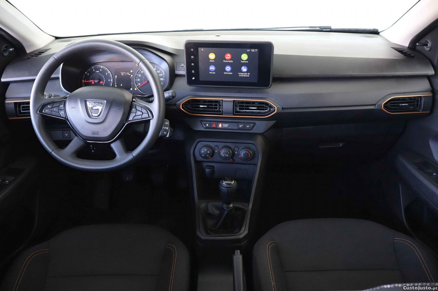Dacia Sandero 1.0 TCe Essential — fotografia 18