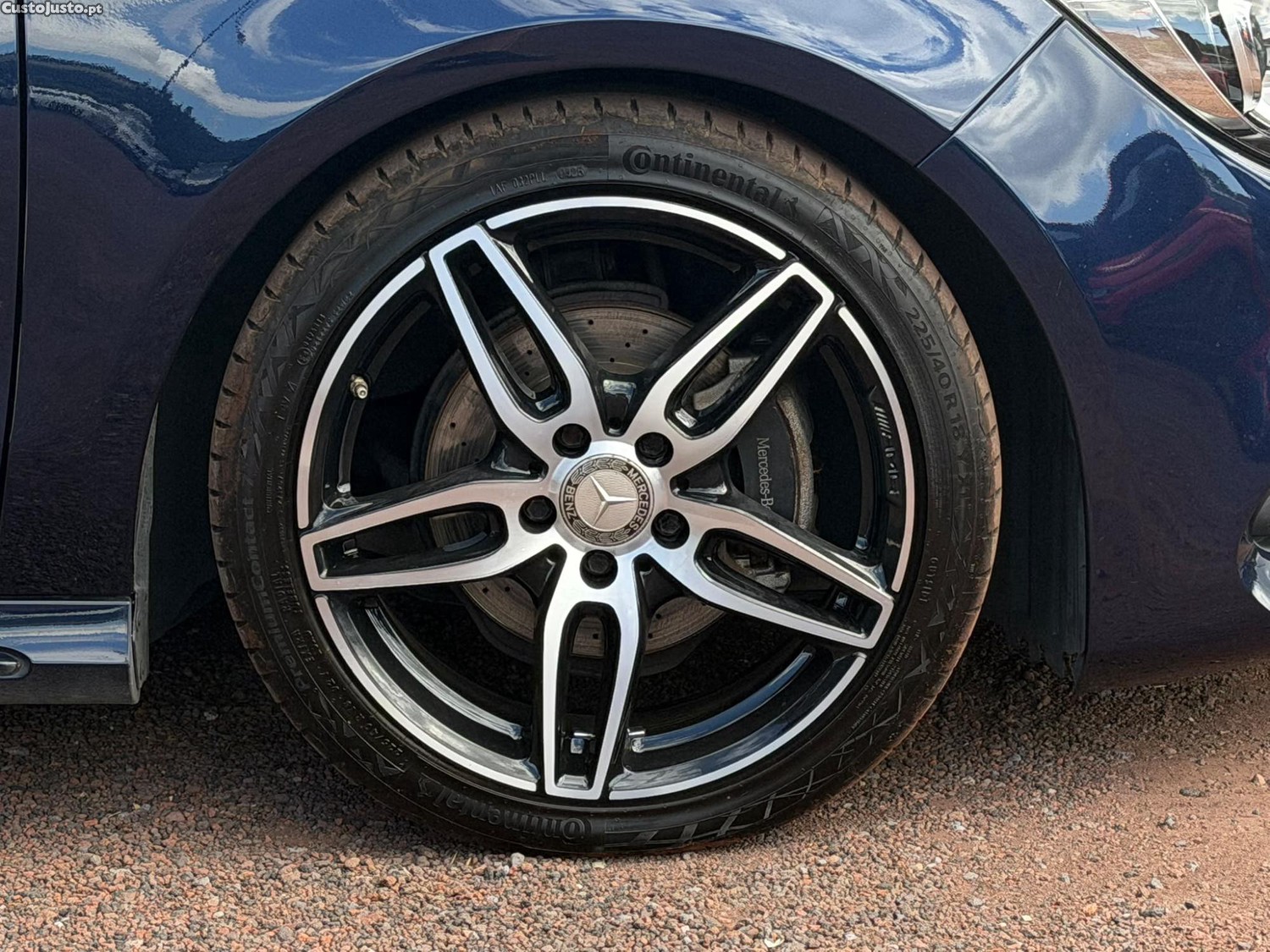 Mercedes-Benz CLA 180 AMG LINE - 17 foto 5