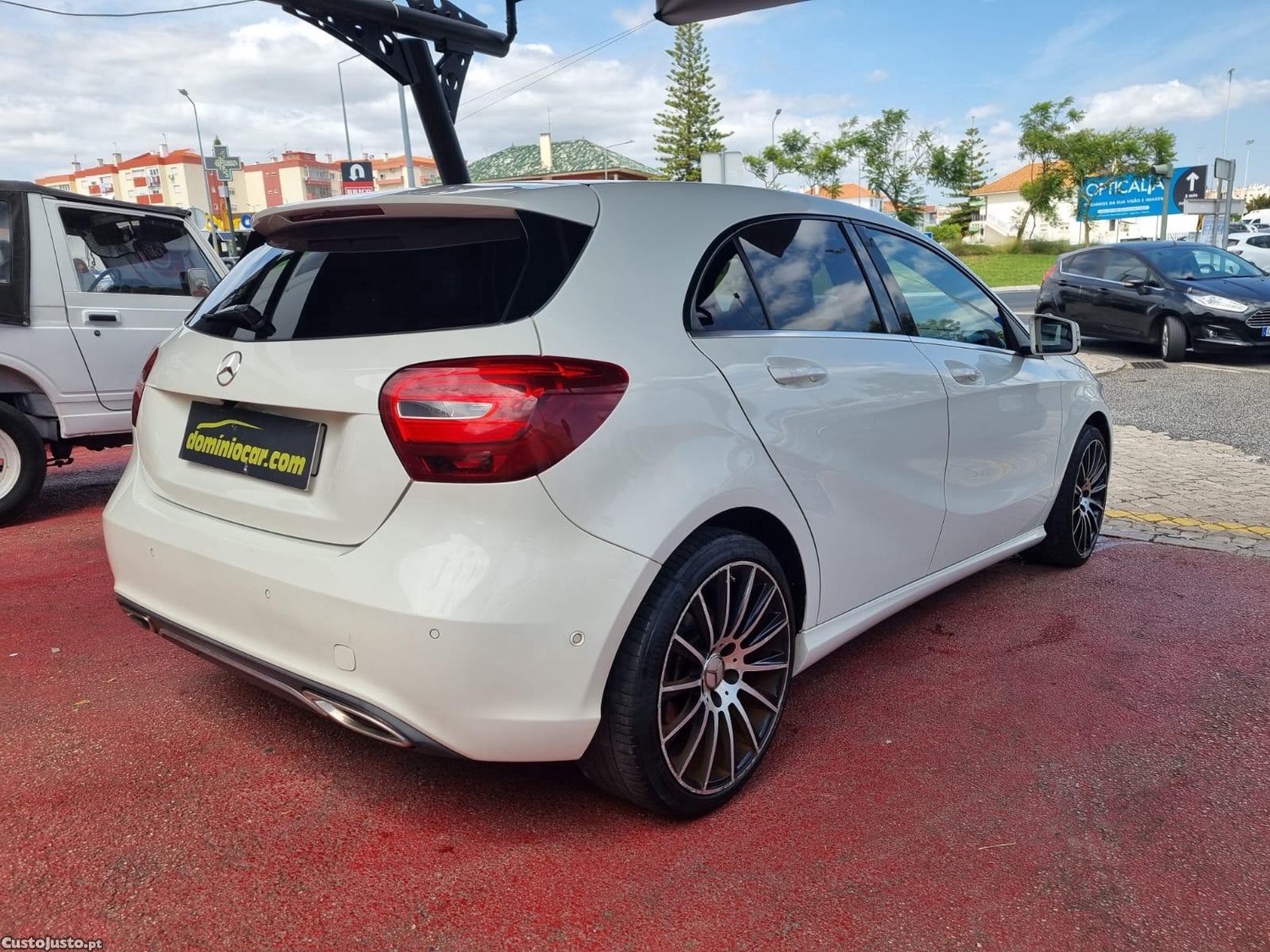 Mercedes-Benz A 180 180 D Line AMG - 16 foto 4