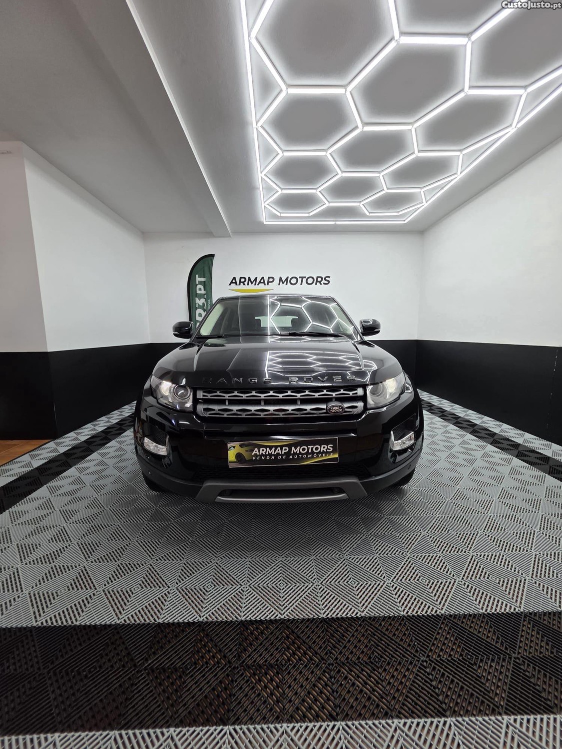 Land Rover Evoque Pure — photo 4