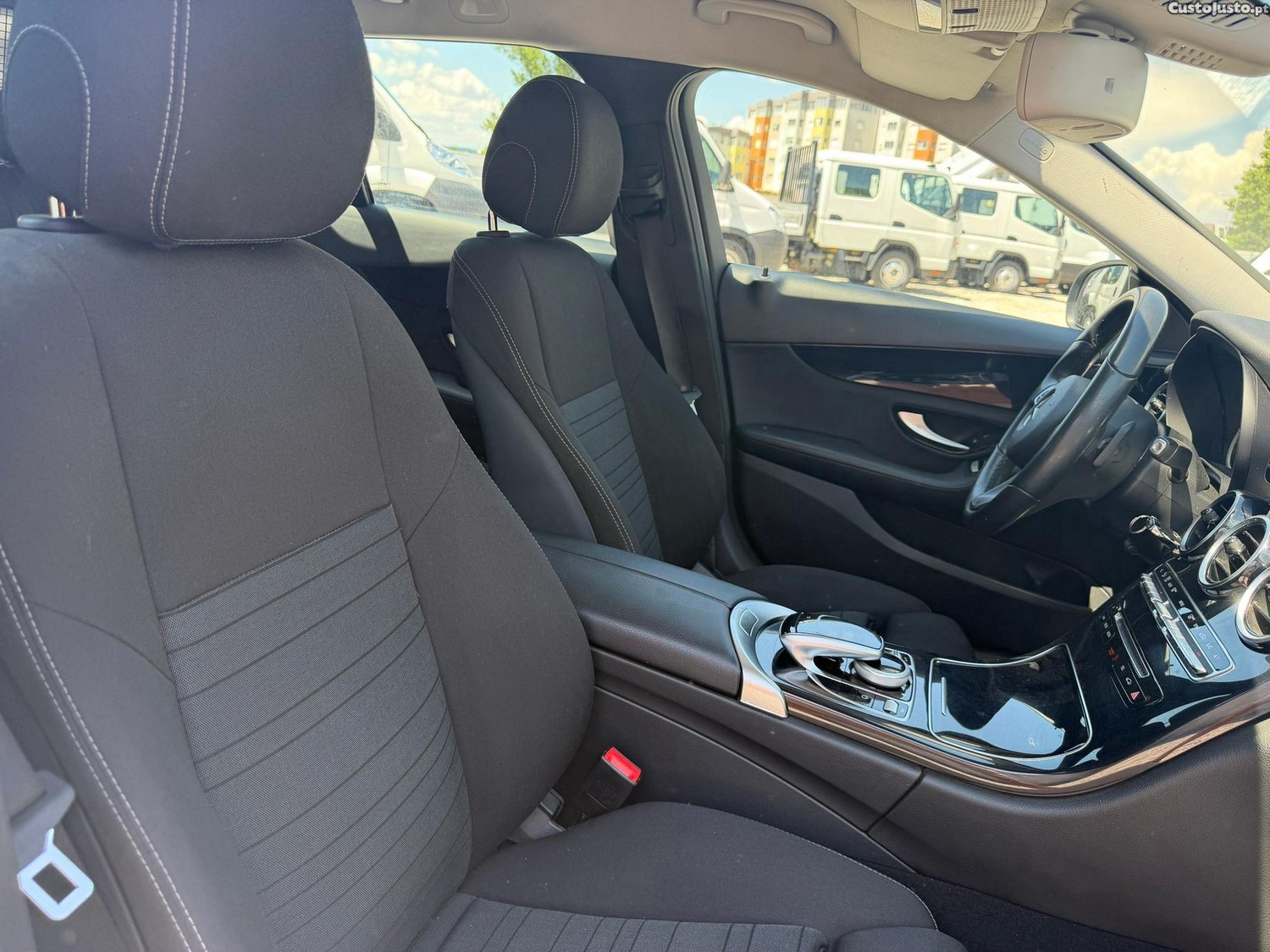 Mercedes-Benz C 220 d Avantgarde Aut. — fotografia 4