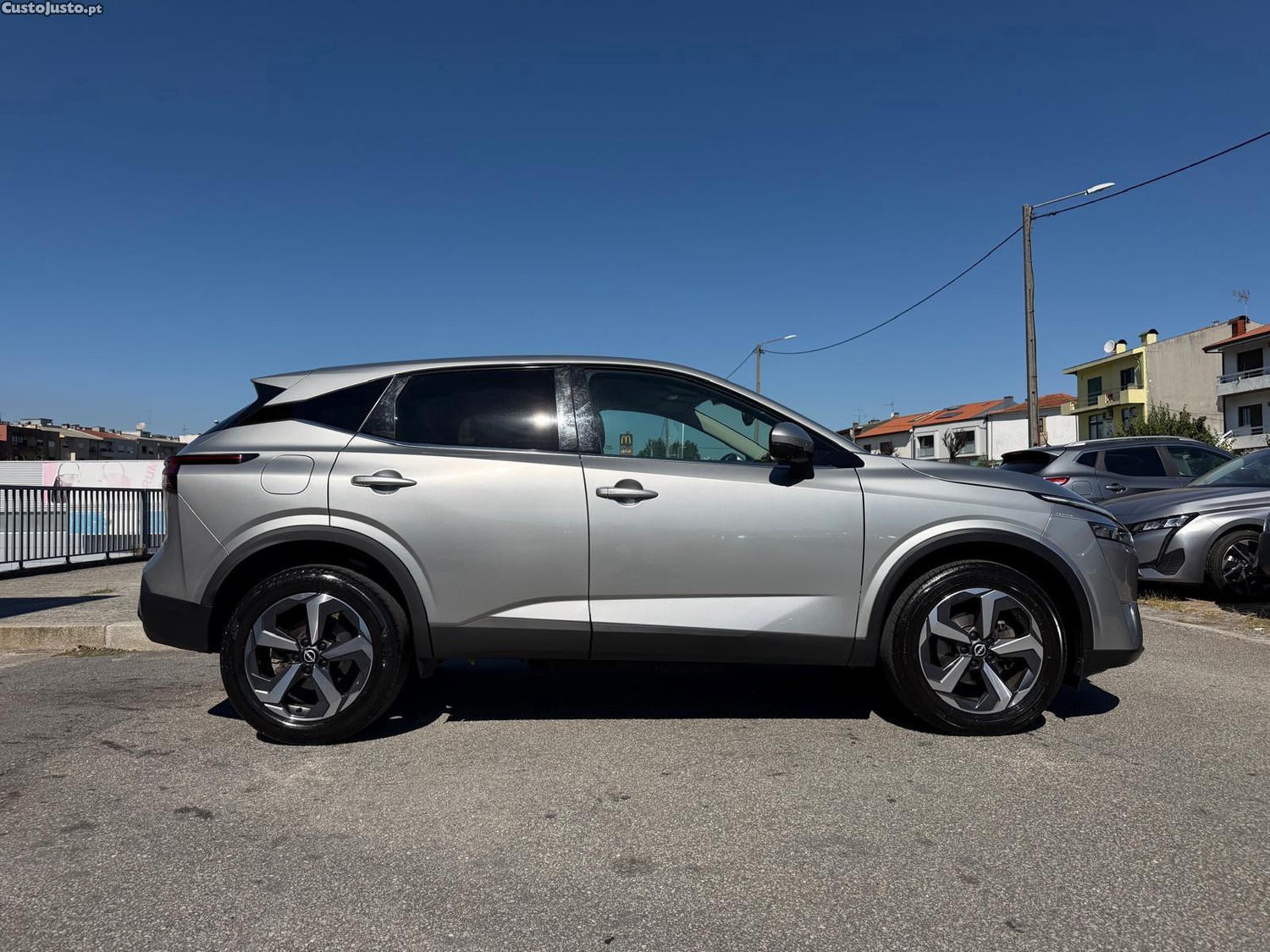 Nissan Qashqai 1.3 DIG-T N-Connecta LED - 24 — photo 5