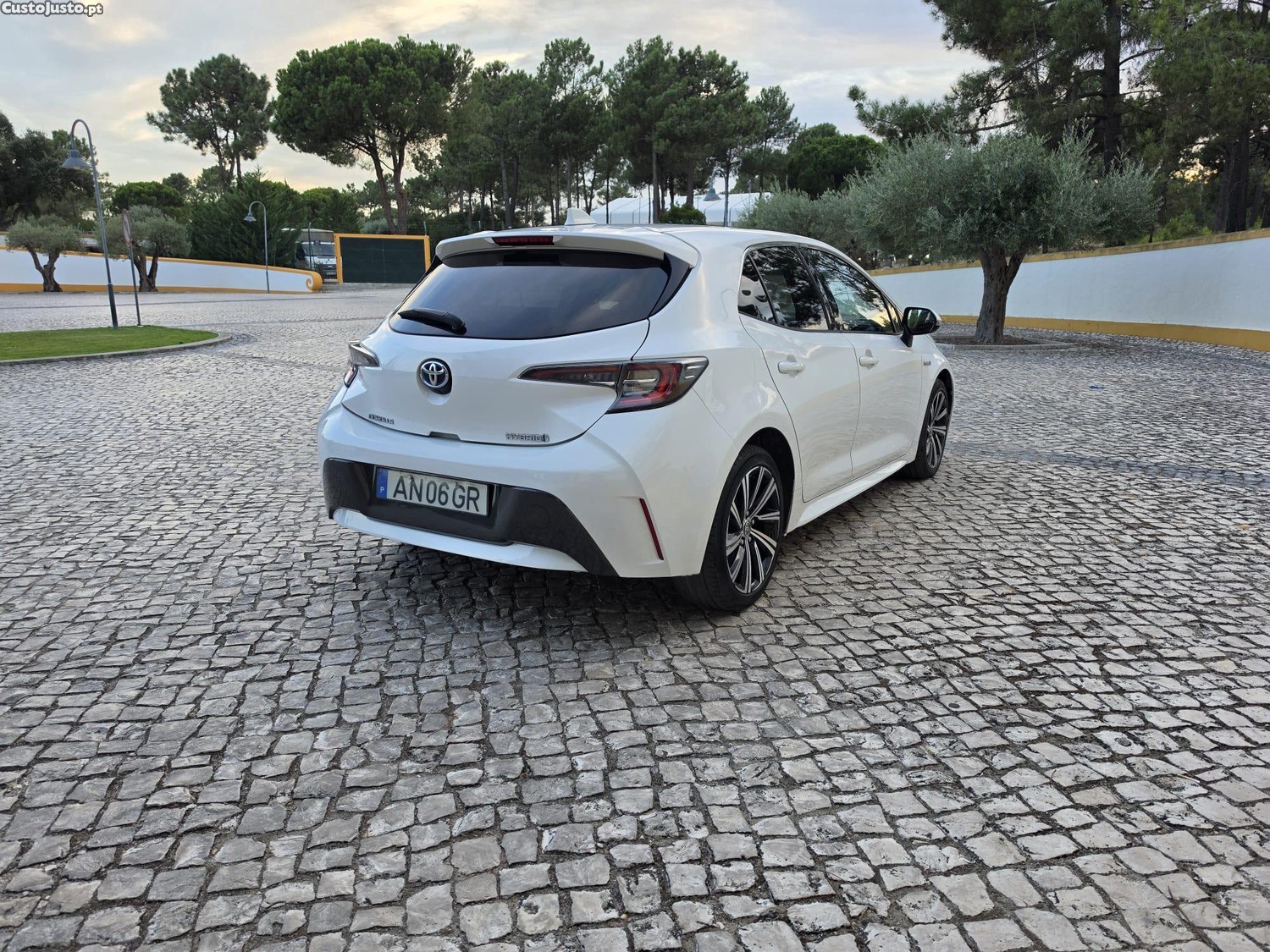 Toyota Corolla 1.8HSD Comfort Pack Sport NACIONAL — photo 3